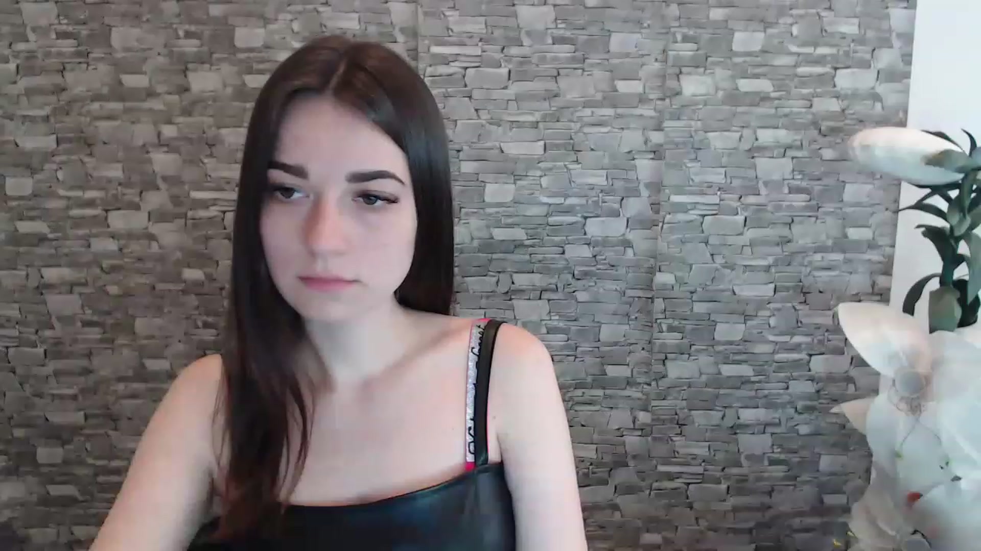Gallery image thumbnail from Eva_Eldis's myfreecams stream on, 06/25/2023, 12:34 image 19 of 20