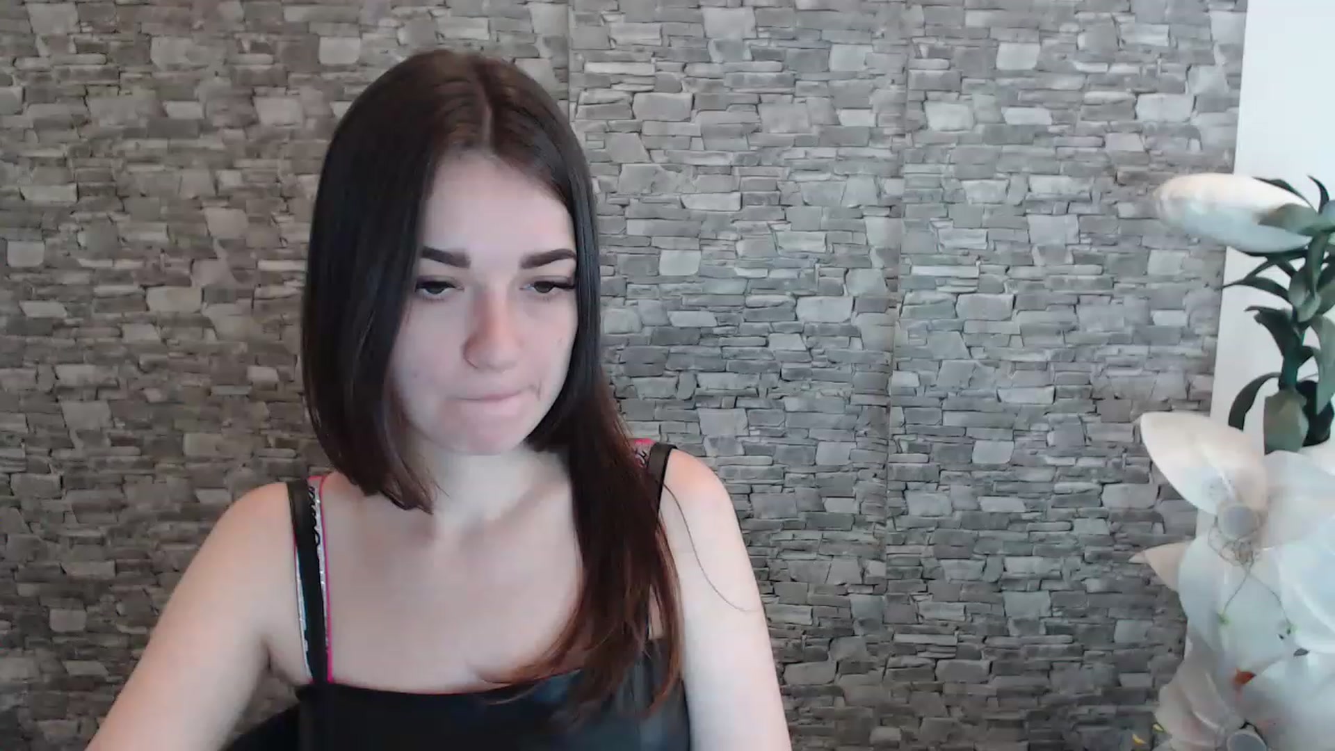 Gallery image thumbnail from Eva_Eldis's myfreecams stream on, 06/25/2023, 12:34 image 20 of 20