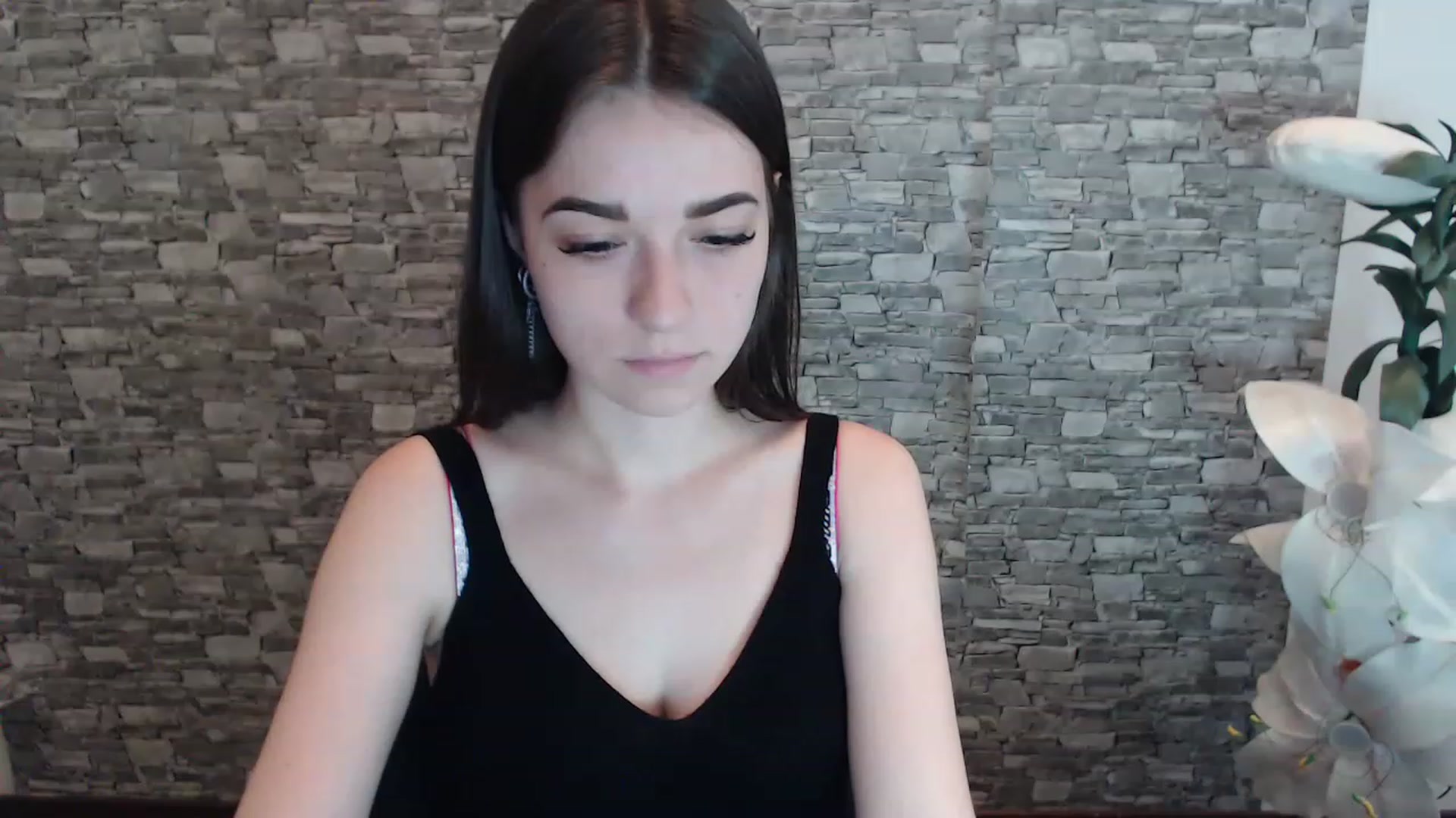 Gallery image thumbnail from Eva_Eldis's myfreecams stream on, 06/25/2023, 14:03 image 11 of 20