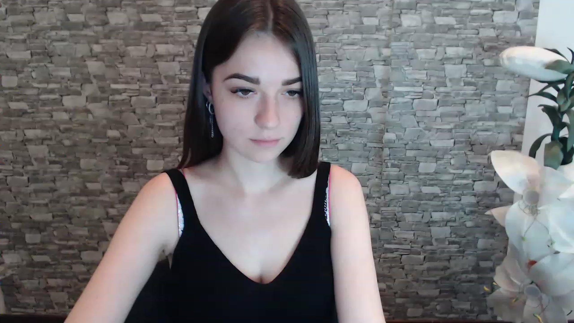 Gallery image thumbnail from Eva_Eldis's myfreecams stream on, 06/25/2023, 14:03 image 7 of 20
