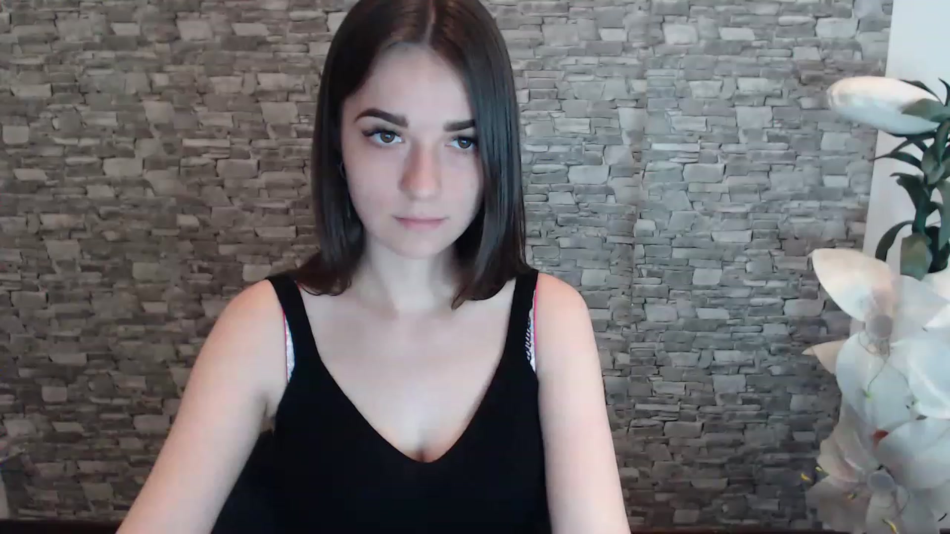 Gallery image thumbnail from Eva_Eldis's myfreecams stream on, 06/25/2023, 14:03 image 13 of 20