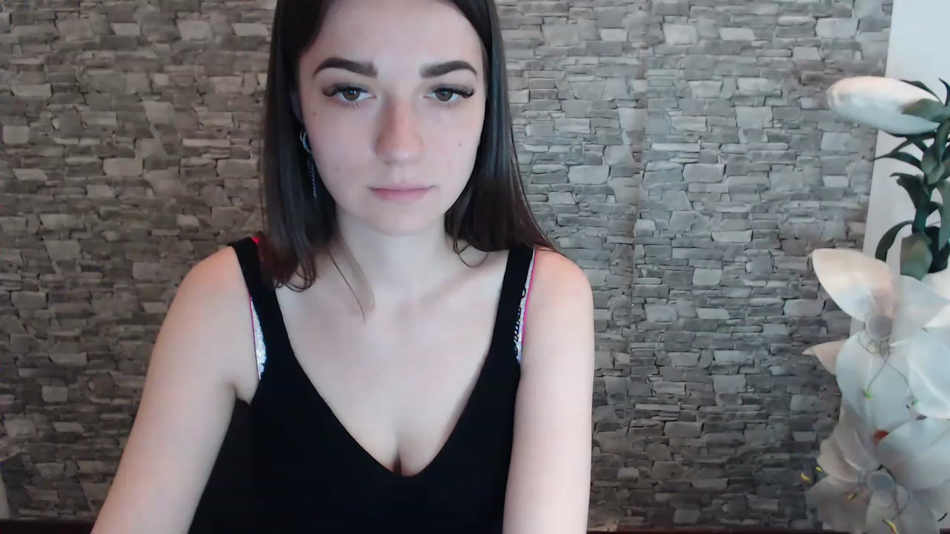 Gallery image thumbnail from Eva_Eldis's myfreecams stream on, 06/25/2023, 14:03 image 1 of 20