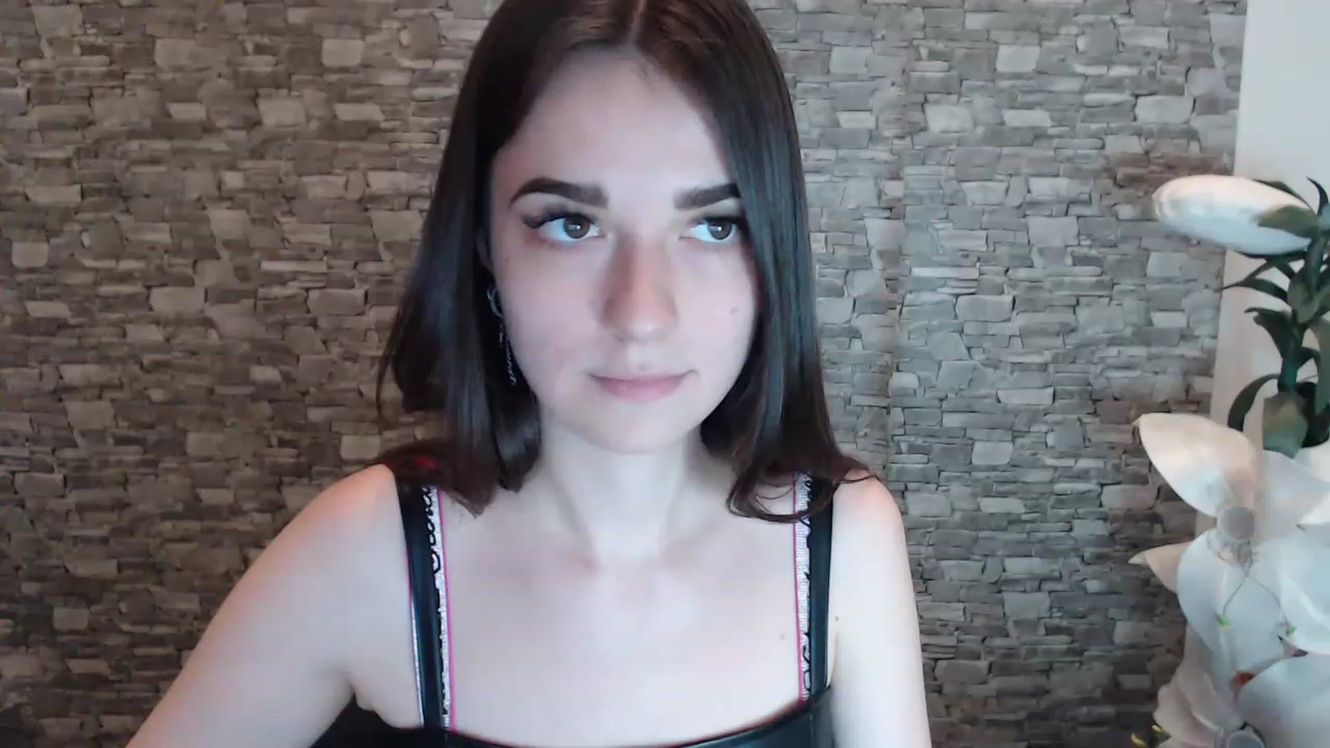 Gallery image thumbnail from Eva_Eldis's myfreecams stream on, 06/25/2023, 15:34 image 19 of 20