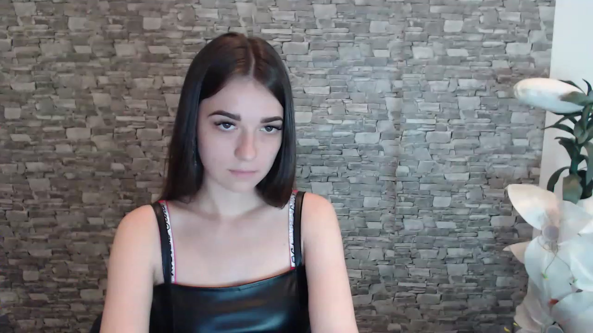 Gallery image thumbnail from Eva_Eldis's myfreecams stream on, 06/25/2023, 15:34 image 9 of 20