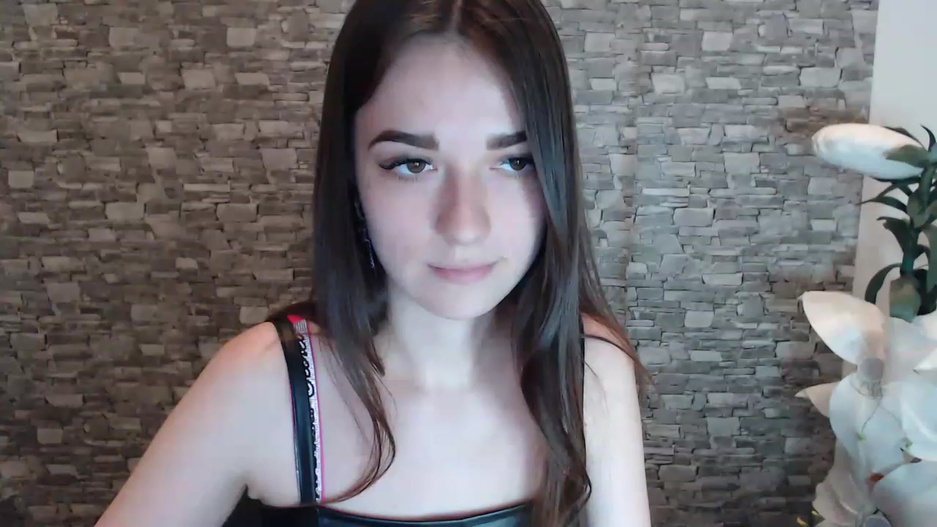 Gallery image thumbnail from Eva_Eldis's myfreecams stream on, 06/25/2023, 15:34 image 20 of 20