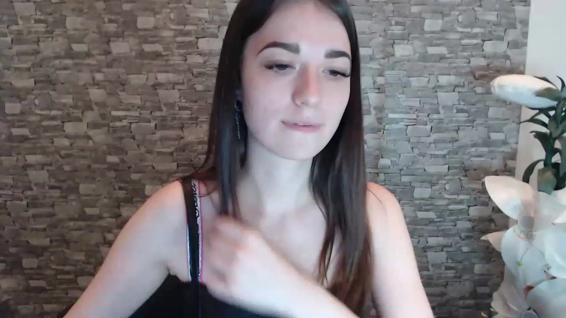 Gallery image thumbnail from Eva_Eldis's myfreecams stream on, 06/25/2023, 15:34 image 16 of 20
