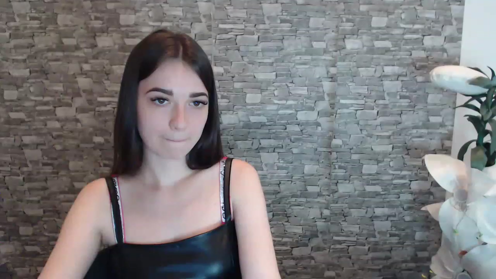 Gallery image thumbnail from Eva_Eldis's myfreecams stream on, 06/25/2023, 15:34 image 10 of 20