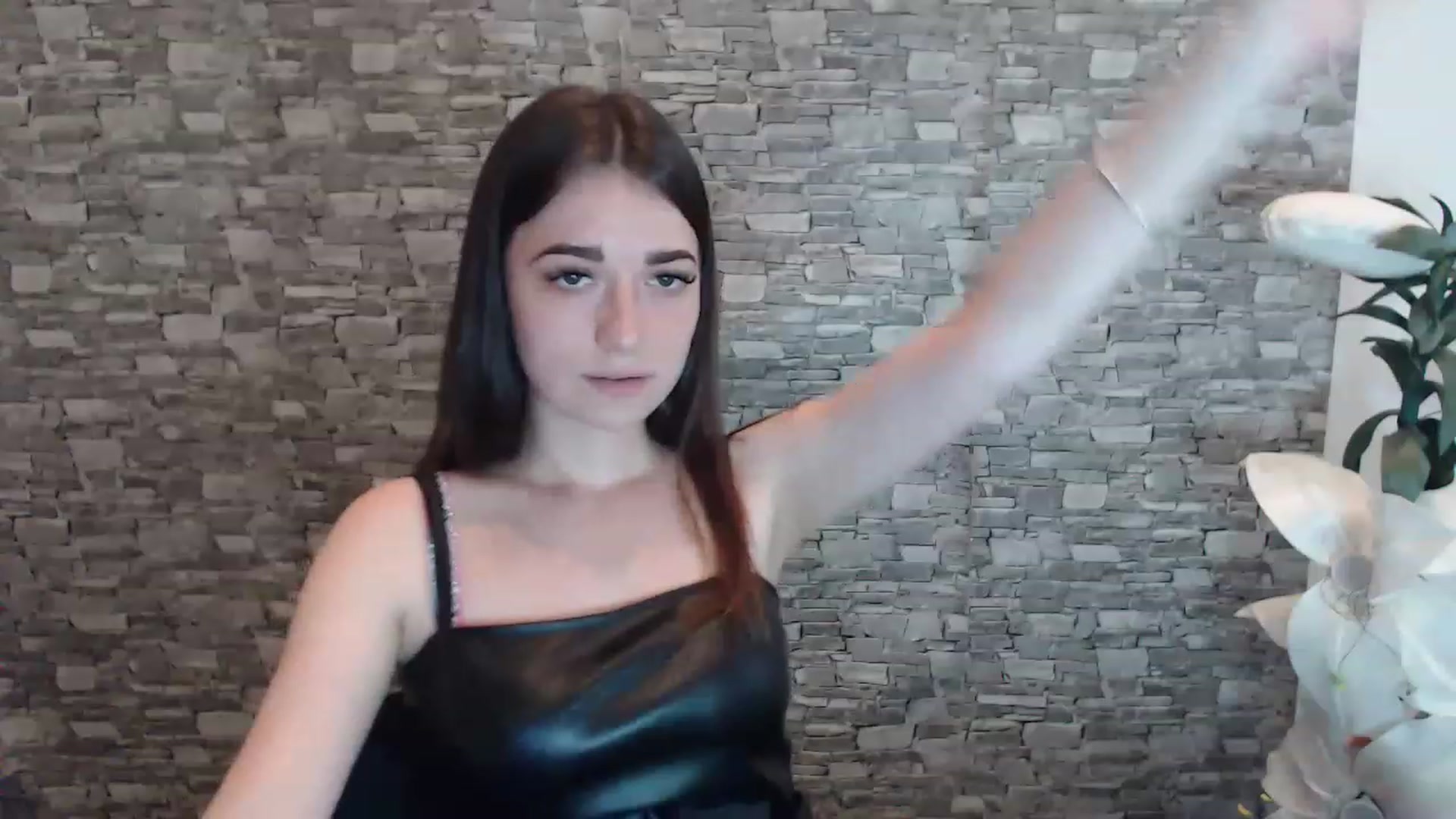 Gallery image thumbnail from Eva_Eldis's myfreecams stream on, 06/25/2023, 15:34 image 8 of 20