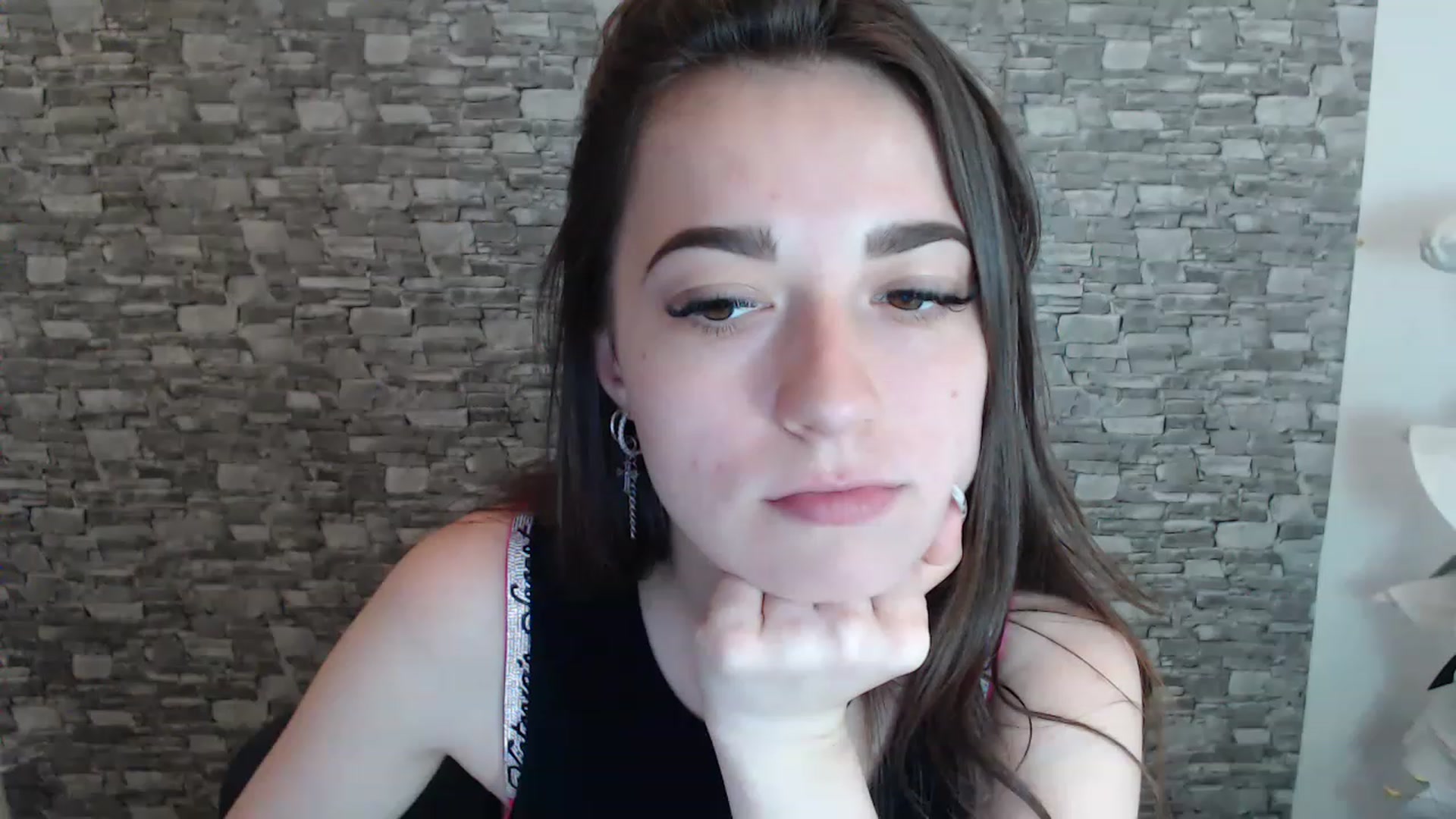 Gallery image thumbnail from Eva_Eldis's myfreecams stream on, 06/26/2023, 11:23 image 13 of 20