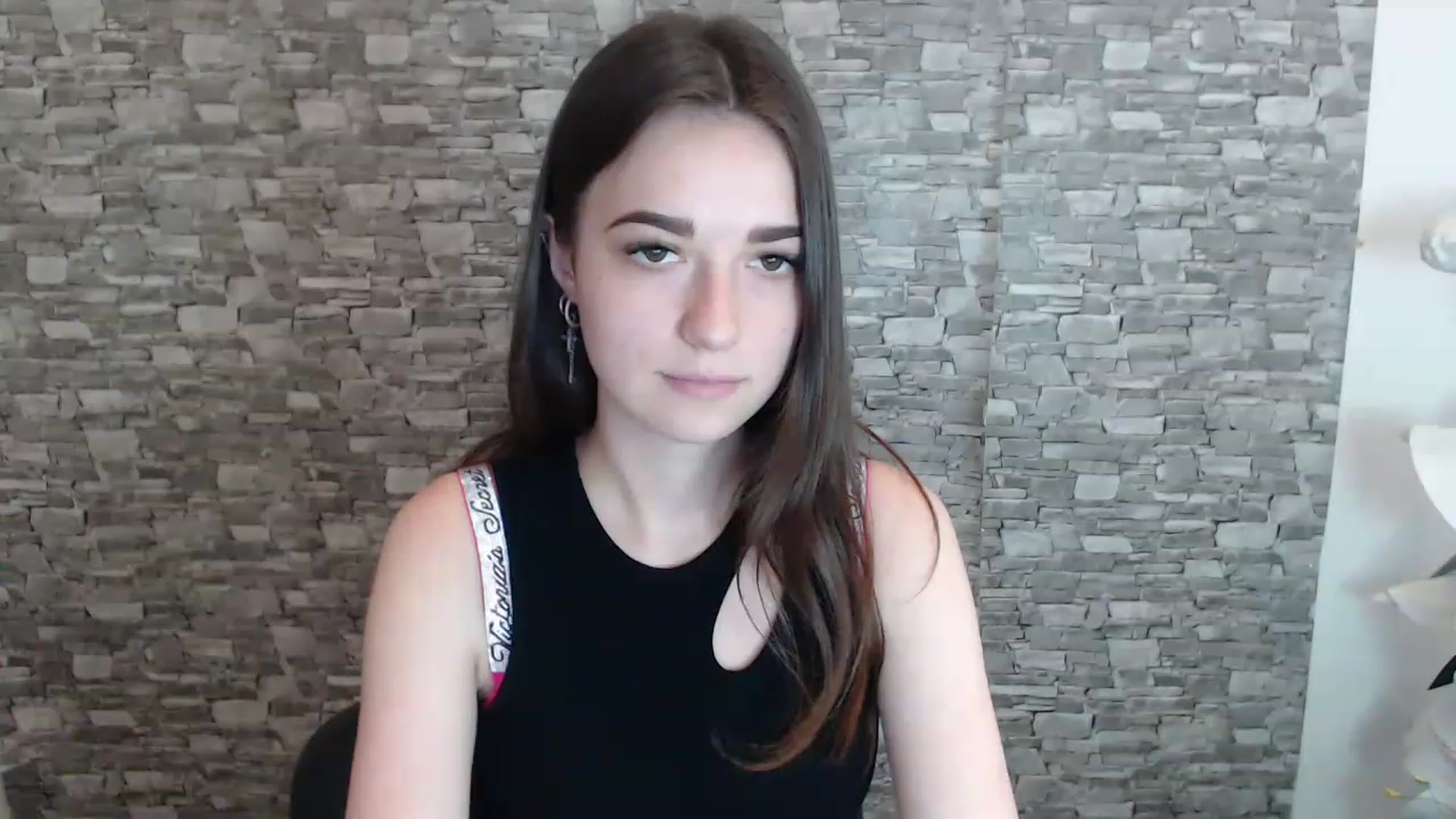 Gallery image thumbnail from Eva_Eldis's myfreecams stream on, 06/26/2023, 11:23 image 18 of 20
