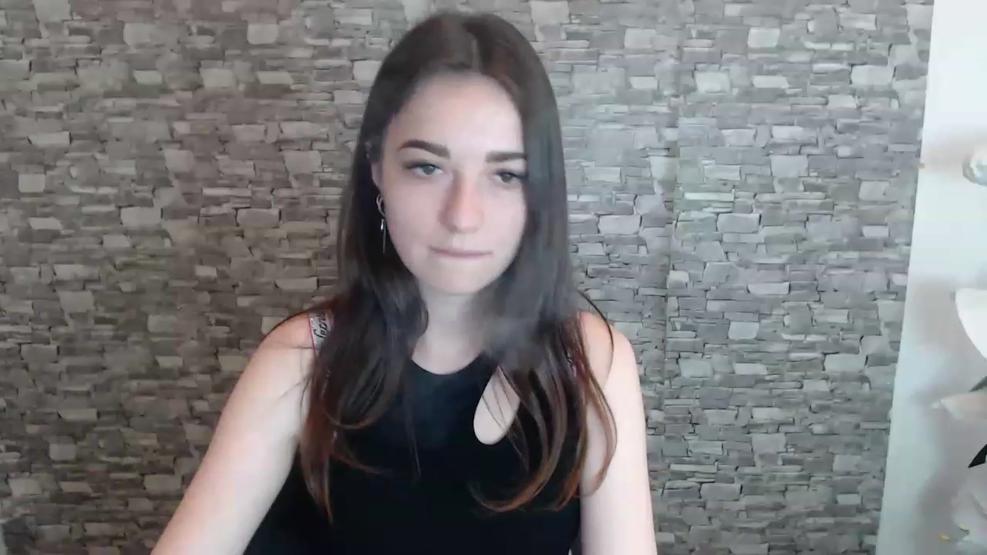Gallery image thumbnail from Eva_Eldis's myfreecams stream on, 06/26/2023, 11:23 image 17 of 20
