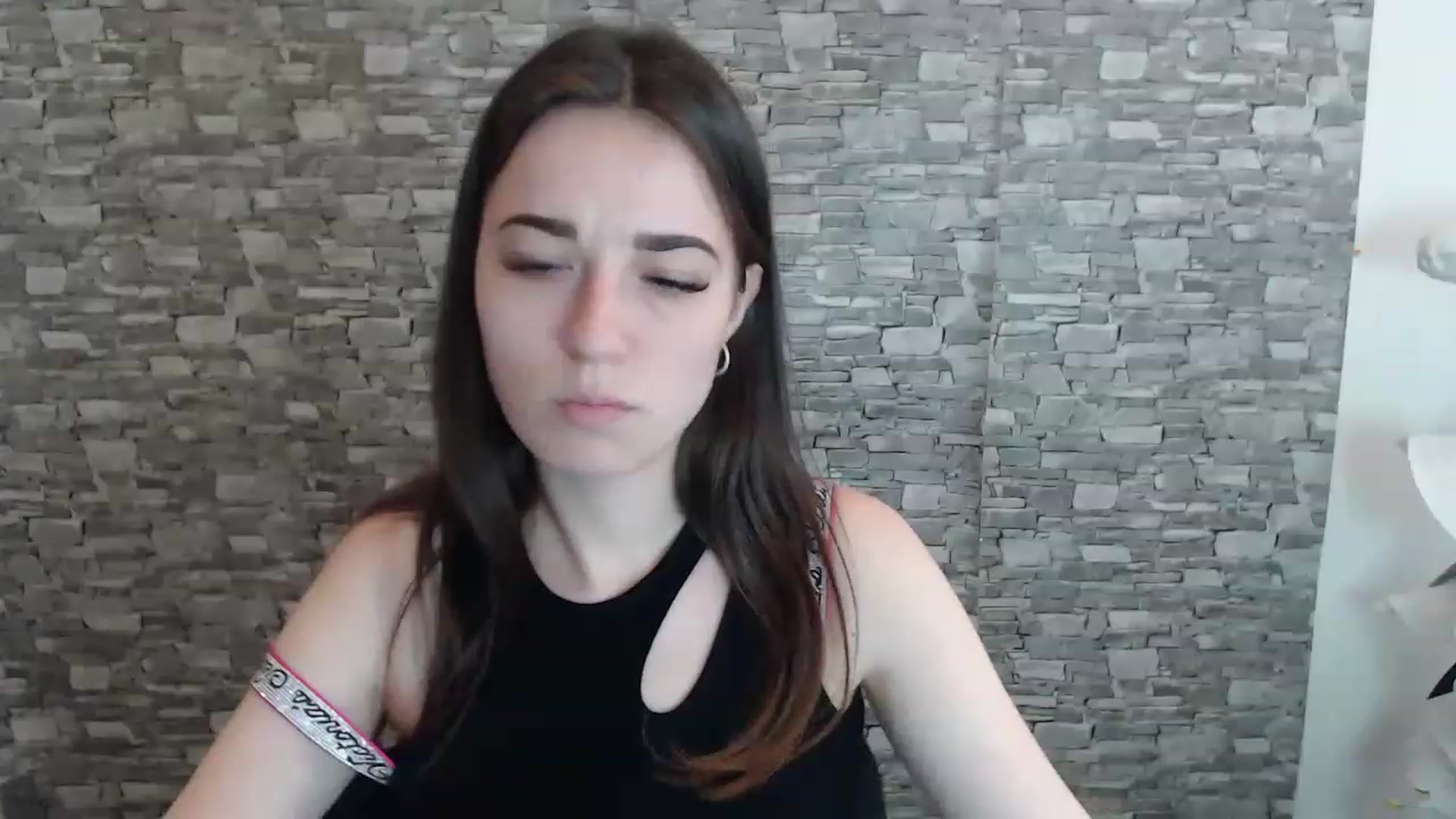 Gallery image thumbnail from Eva_Eldis's myfreecams stream on, 06/26/2023, 13:34 image 18 of 20
