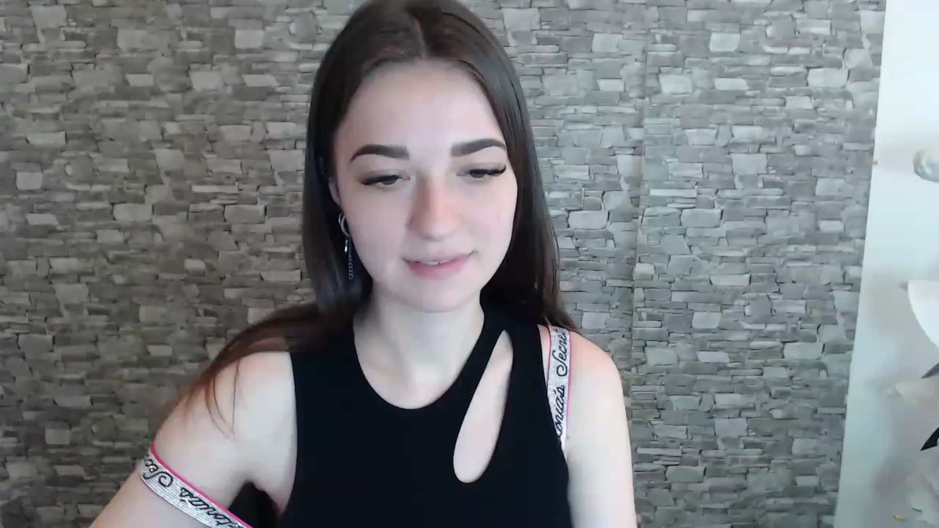 Gallery image thumbnail from Eva_Eldis's myfreecams stream on, 06/26/2023, 13:34 image 13 of 20