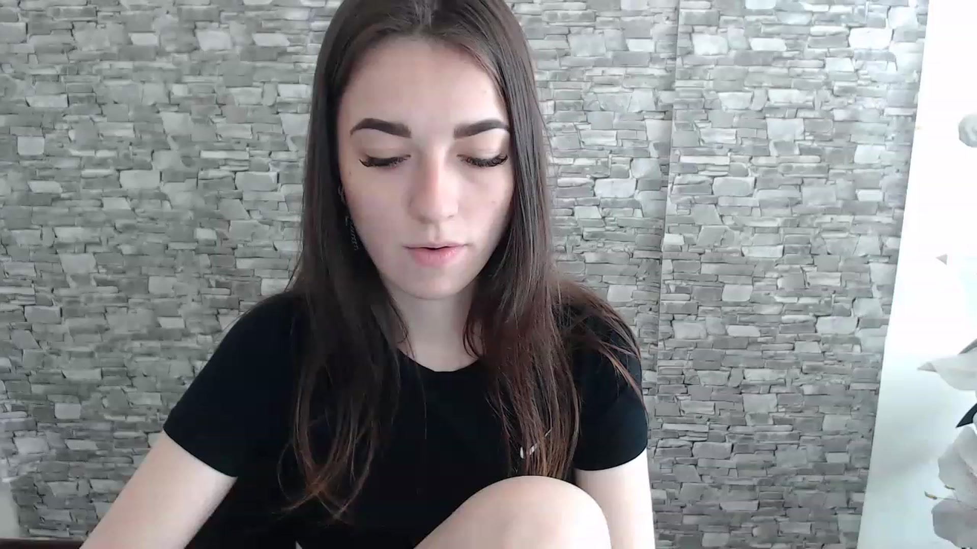 Gallery image thumbnail from Eva_Eldis's myfreecams stream on, 06/27/2023, 08:00 image 16 of 20