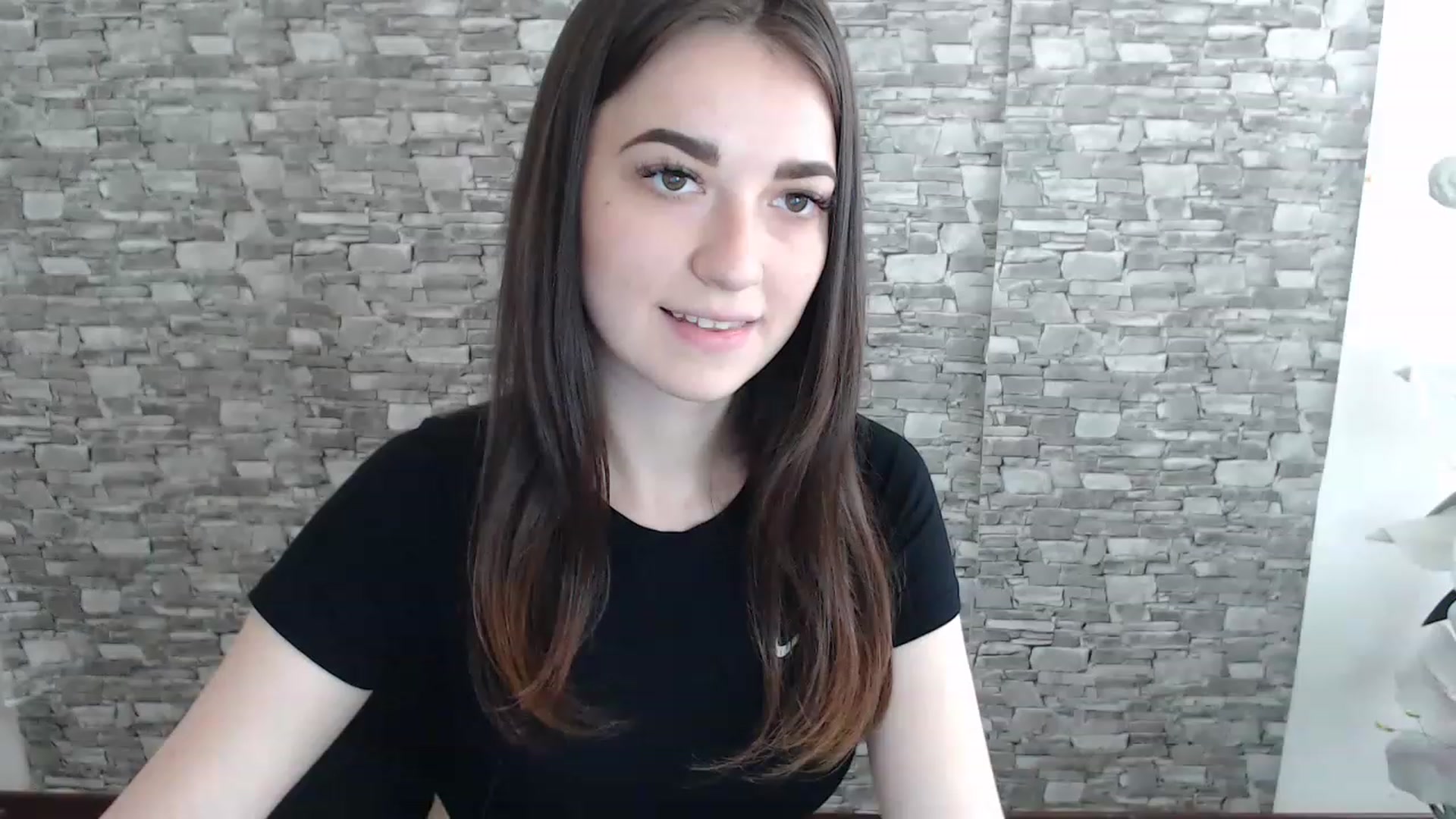 Gallery image thumbnail from Eva_Eldis's myfreecams stream on, 06/27/2023, 09:49 image 16 of 20