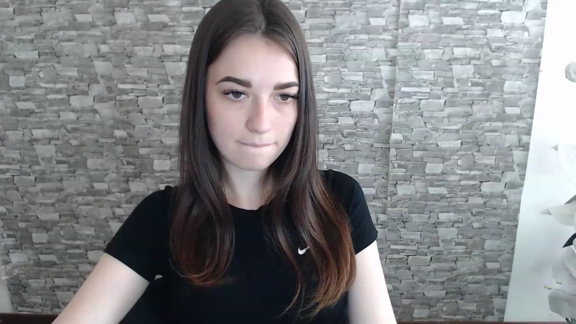 Gallery image thumbnail from Eva_Eldis's myfreecams stream on, 06/27/2023, 09:49 image 19 of 20