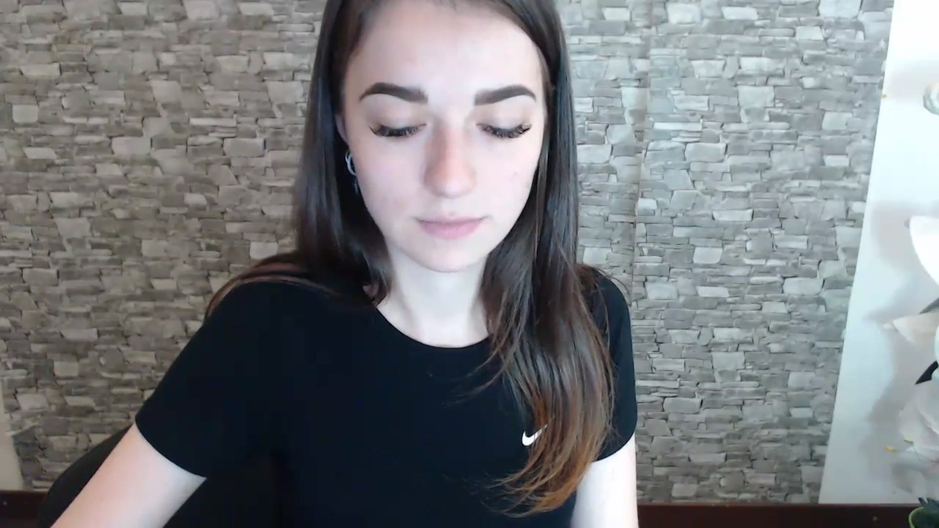 Gallery image thumbnail from Eva_Eldis's myfreecams stream on, 06/27/2023, 13:20 image 15 of 20