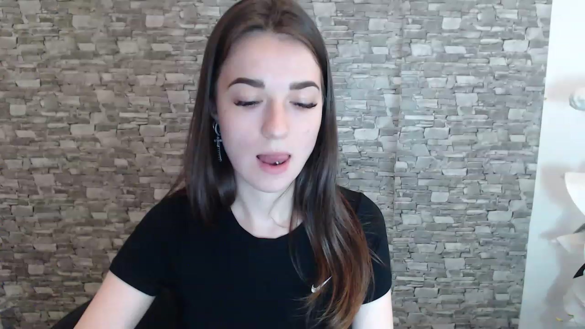 Gallery image thumbnail from Eva_Eldis's myfreecams stream on, 06/27/2023, 16:10 image 10 of 20