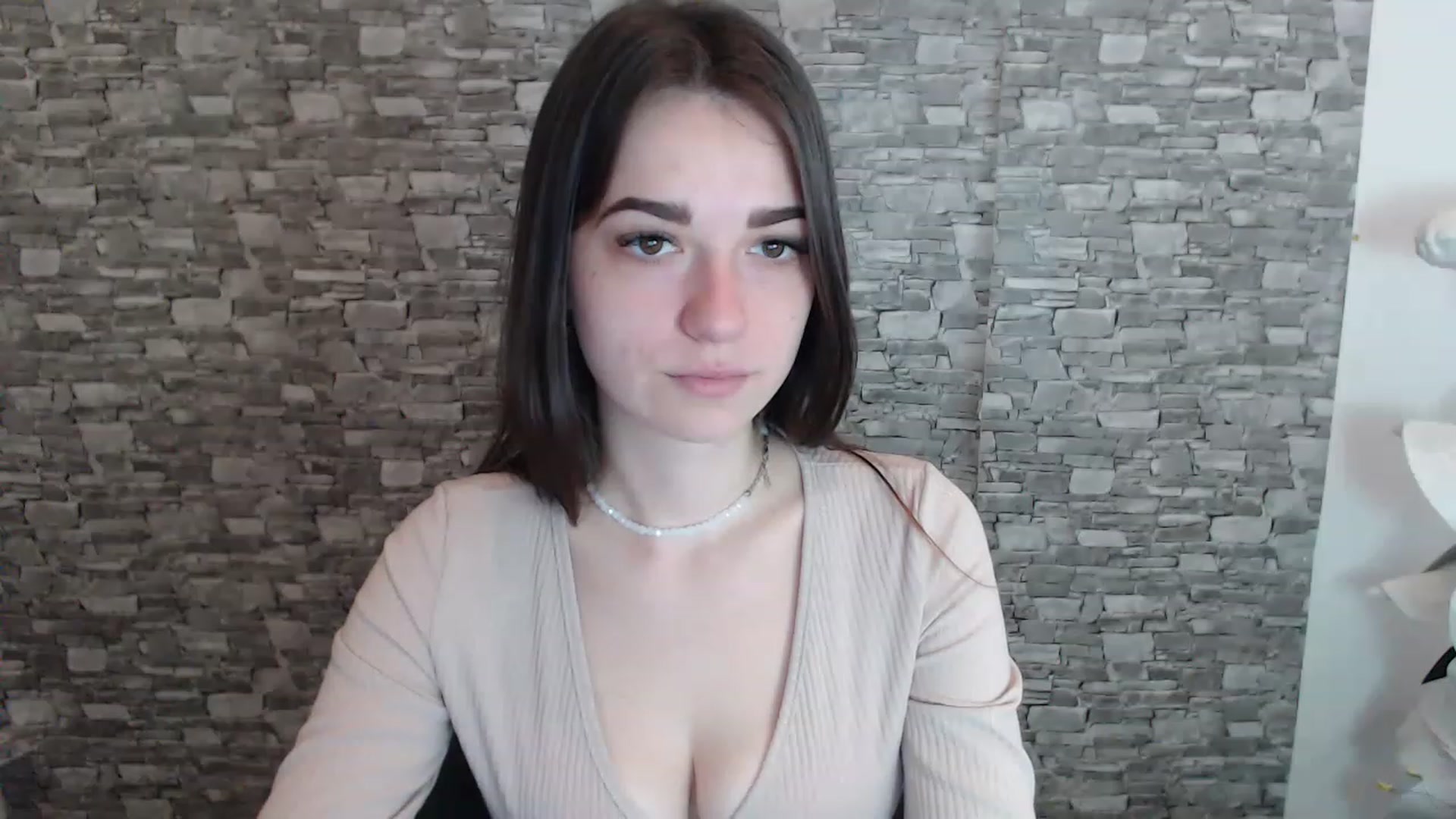 Gallery image thumbnail from Eva_Eldis's myfreecams stream on, 06/28/2023, 07:19 image 17 of 20