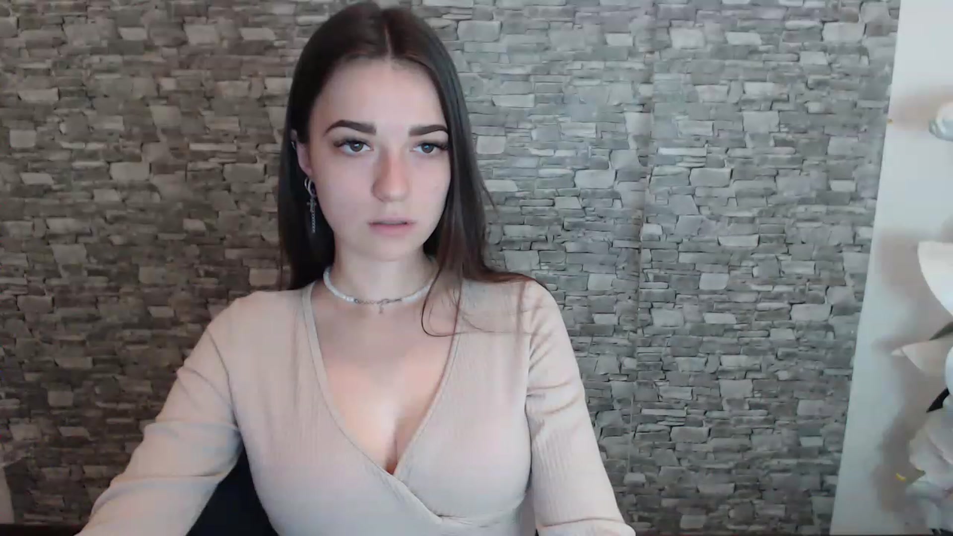 Gallery image thumbnail from Eva_Eldis's myfreecams stream on, 06/28/2023, 08:39 image 18 of 20