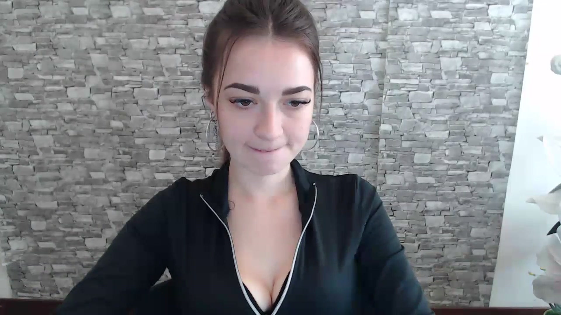 Gallery image thumbnail from Eva_Eldis's myfreecams stream on, 06/29/2023, 09:51 image 11 of 20