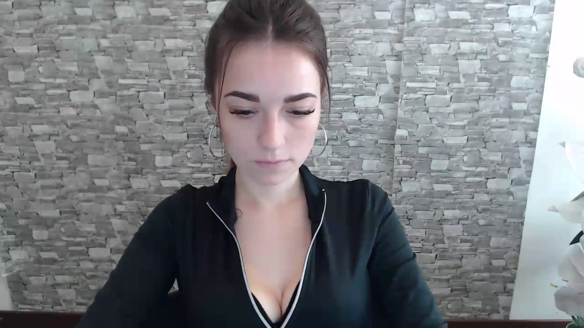 Gallery image thumbnail from Eva_Eldis's myfreecams stream on, 06/29/2023, 09:51 image 15 of 20