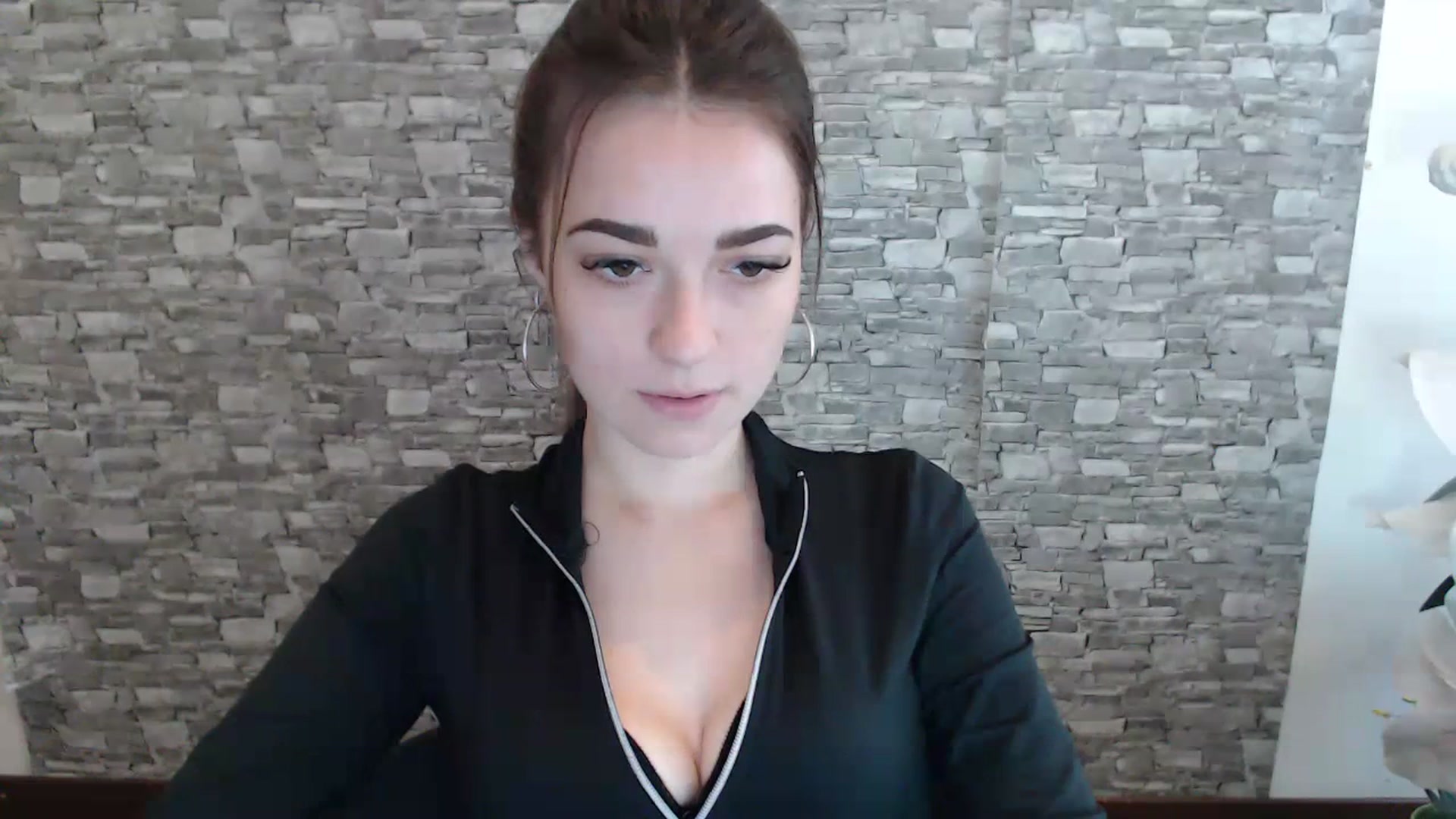 Gallery image thumbnail from Eva_Eldis's myfreecams stream on, 06/29/2023, 09:51 image 18 of 20