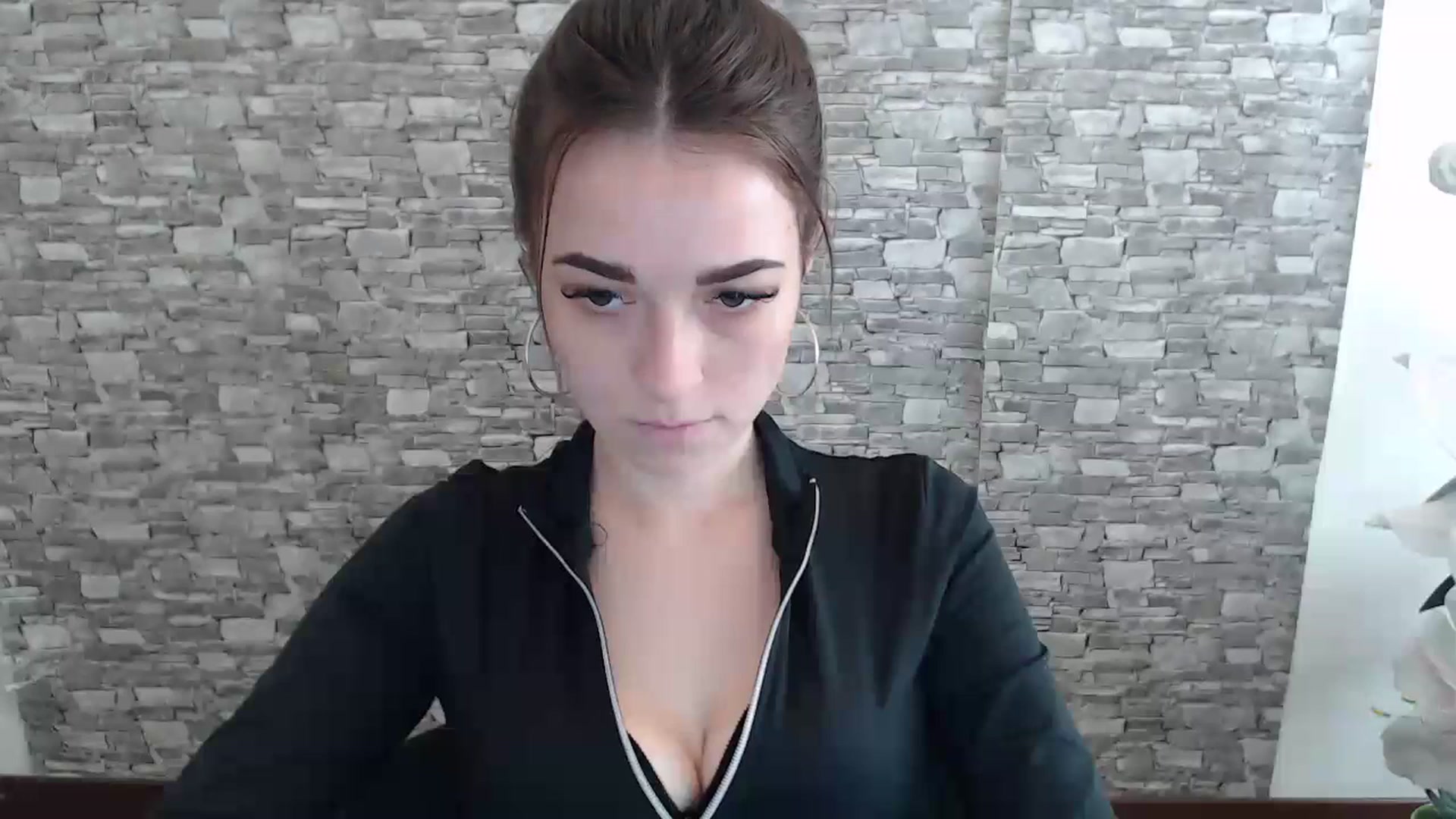 Gallery image thumbnail from Eva_Eldis's myfreecams stream on, 06/29/2023, 09:51 image 10 of 20
