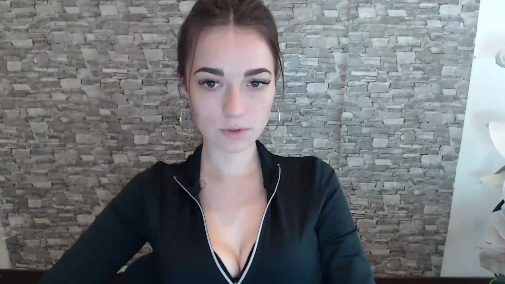 Gallery image thumbnail from Eva_Eldis's myfreecams stream on, 06/29/2023, 09:51 image 8 of 20