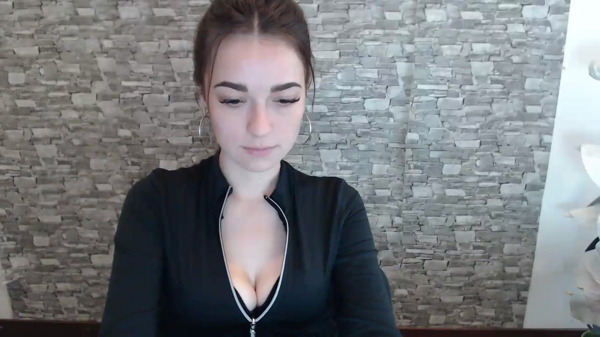 Gallery image thumbnail from Eva_Eldis's myfreecams stream on, 06/29/2023, 09:51 image 6 of 20