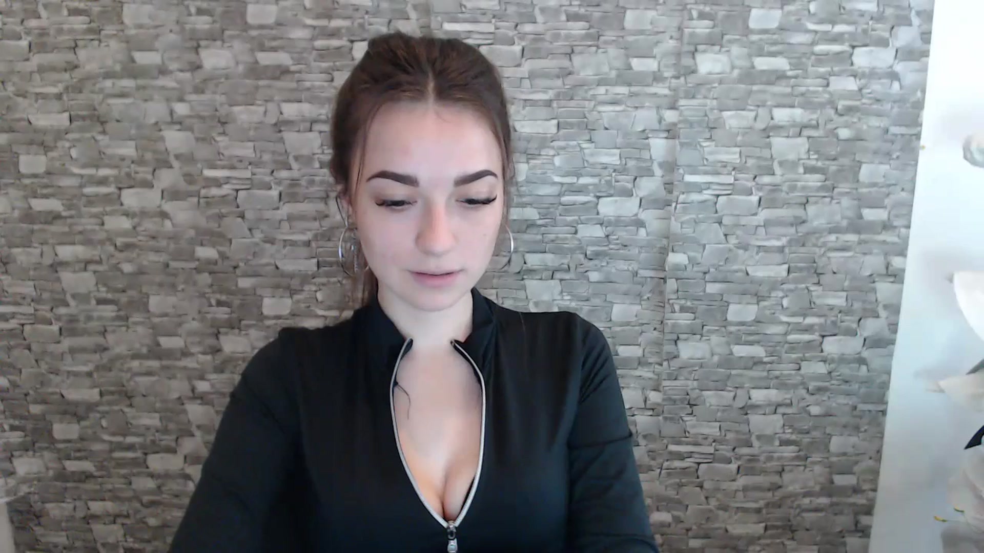 Gallery image thumbnail from Eva_Eldis's myfreecams stream on, 06/29/2023, 11:39 image 6 of 20