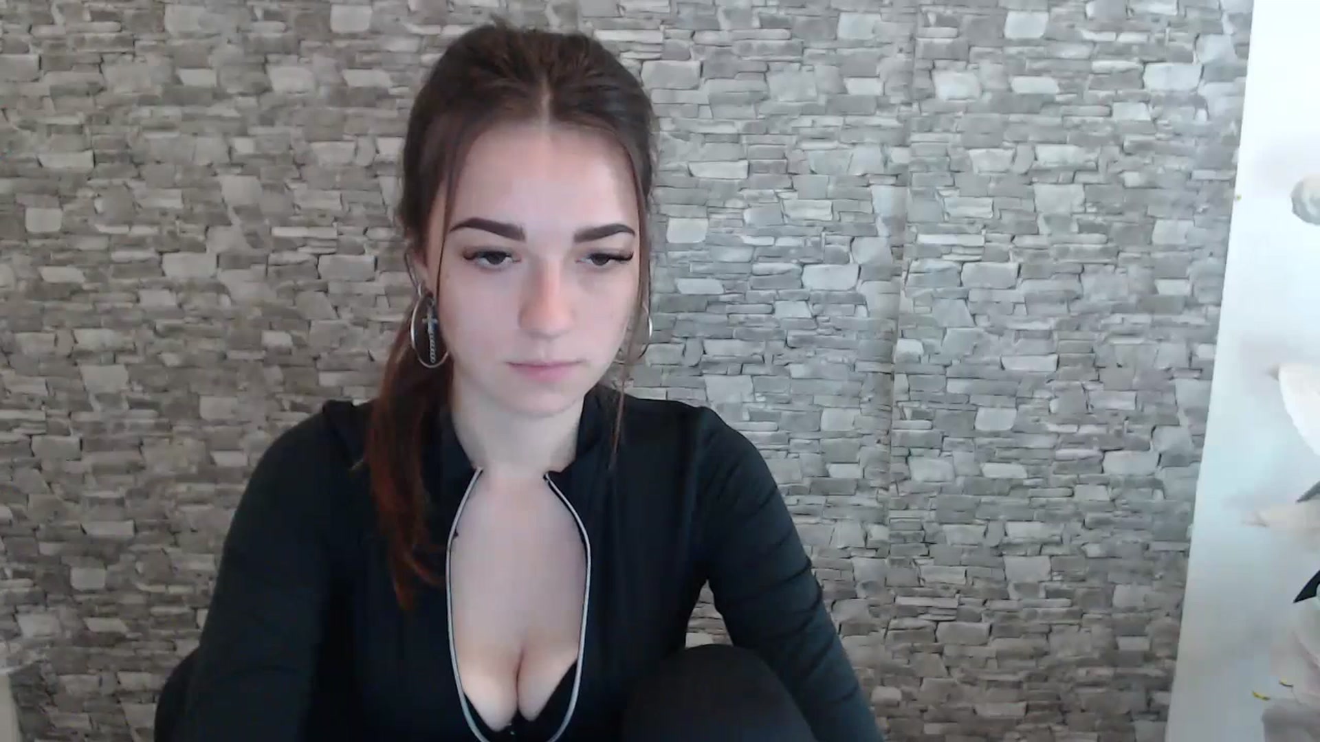 Gallery image thumbnail from Eva_Eldis's myfreecams stream on, 06/29/2023, 11:39 image 17 of 20