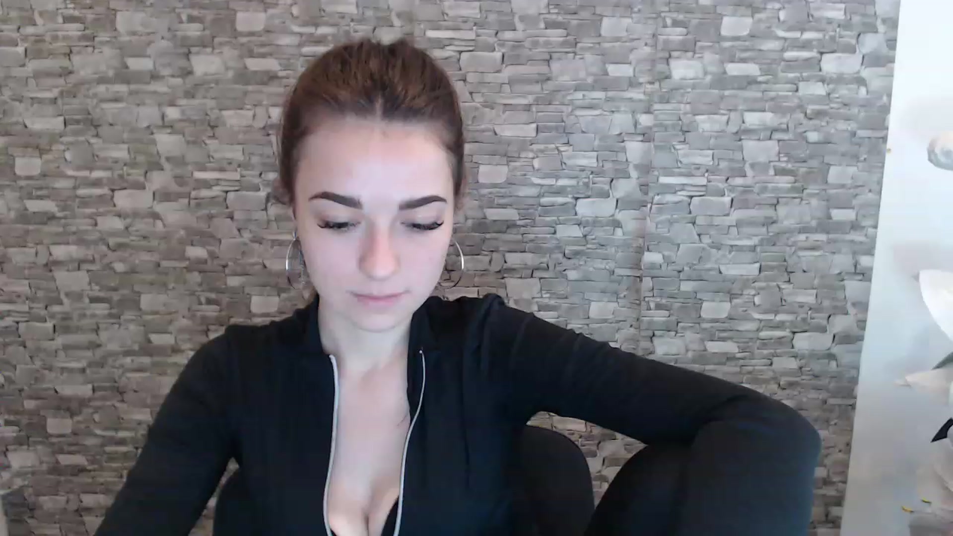 Gallery image thumbnail from Eva_Eldis's myfreecams stream on, 06/29/2023, 13:25 image 16 of 20