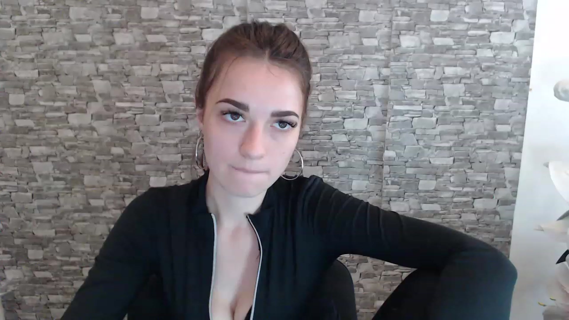 Gallery image thumbnail from Eva_Eldis's myfreecams stream on, 06/29/2023, 13:25 image 9 of 20