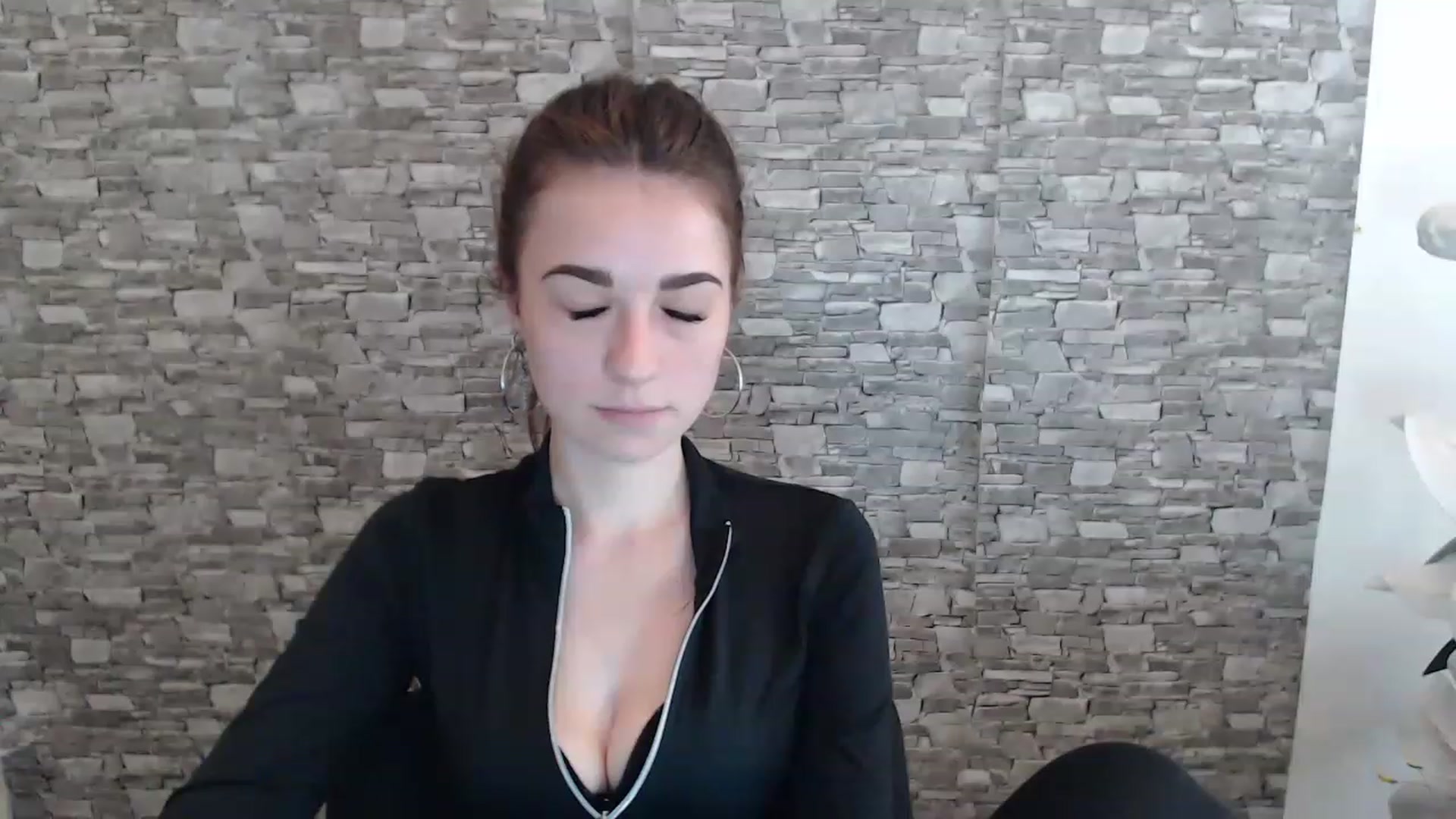 Gallery image thumbnail from Eva_Eldis's myfreecams stream on, 06/29/2023, 13:25 image 11 of 20