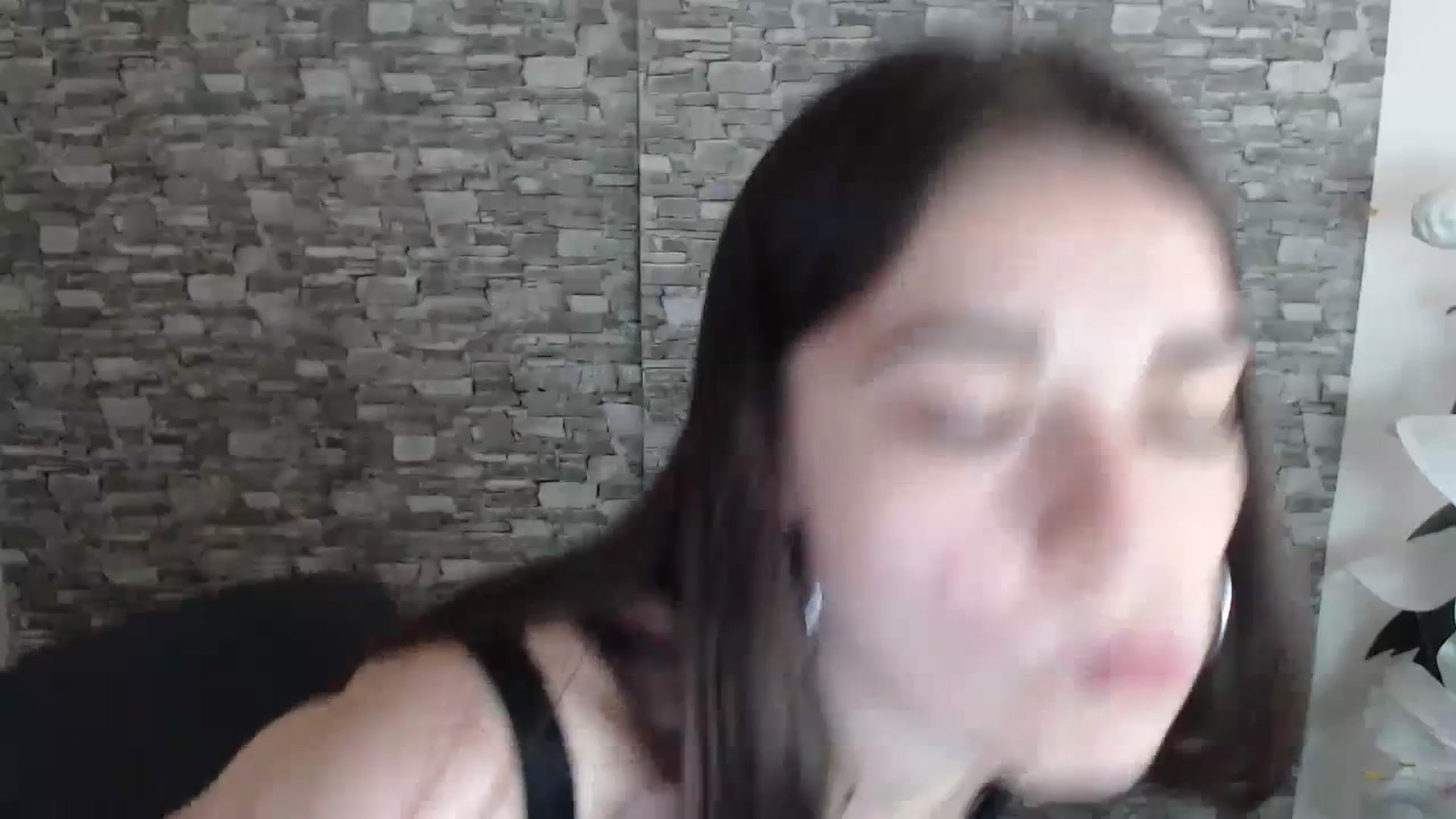 Gallery image thumbnail from Eva_Eldis's myfreecams stream on, 06/30/2023, 14:22 image 15 of 20