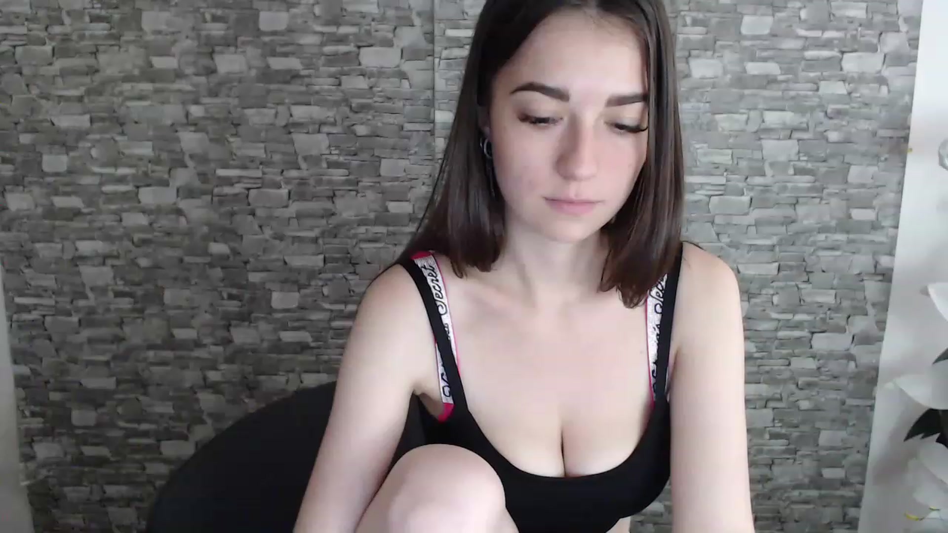 Gallery image thumbnail from Eva_Eldis's myfreecams stream on, 07/02/2023, 13:41 image 16 of 20