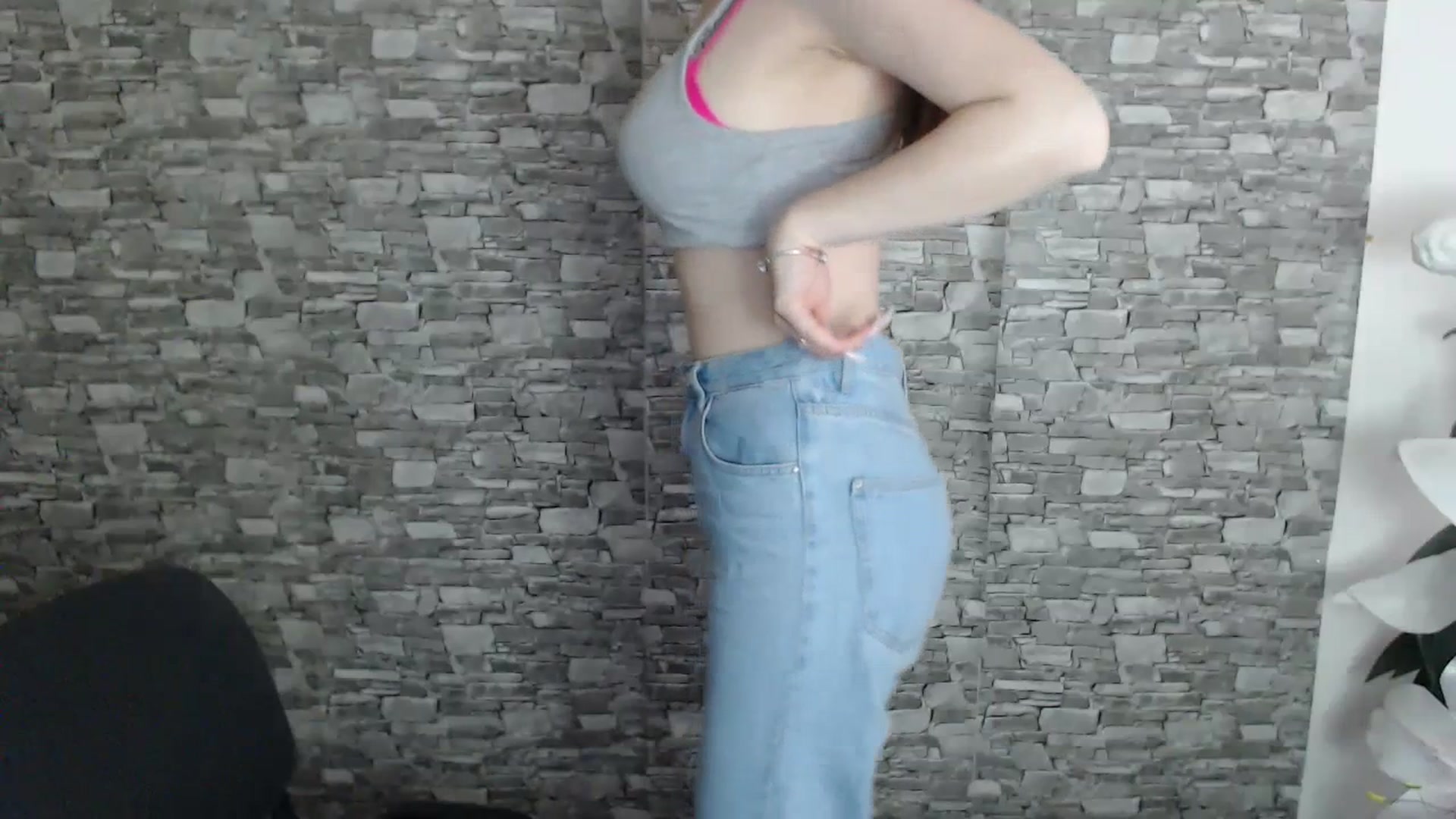 Gallery image thumbnail from Eva_Eldis's myfreecams stream on, 07/03/2023, 14:47 image 19 of 20