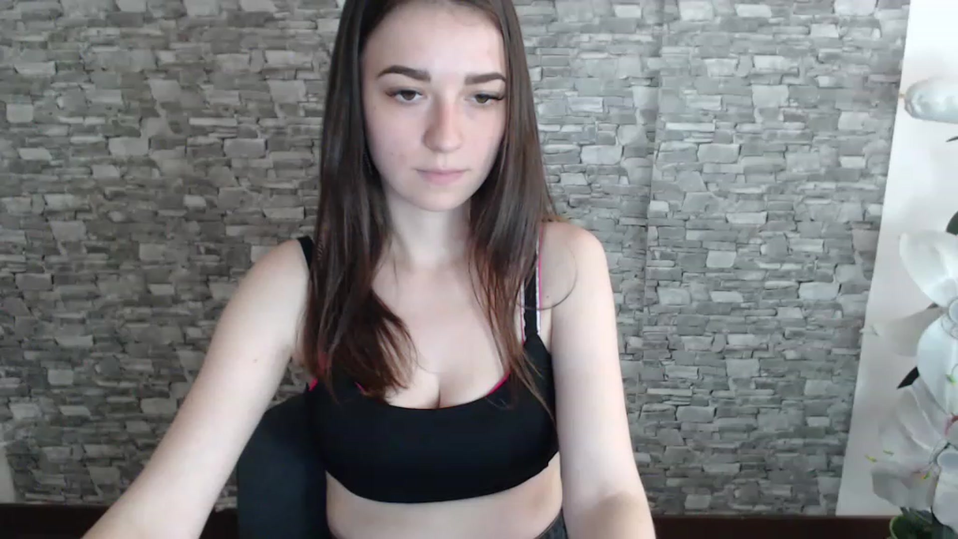 Gallery image thumbnail from Eva_Eldis's myfreecams stream on, 07/04/2023, 12:46 image 18 of 20