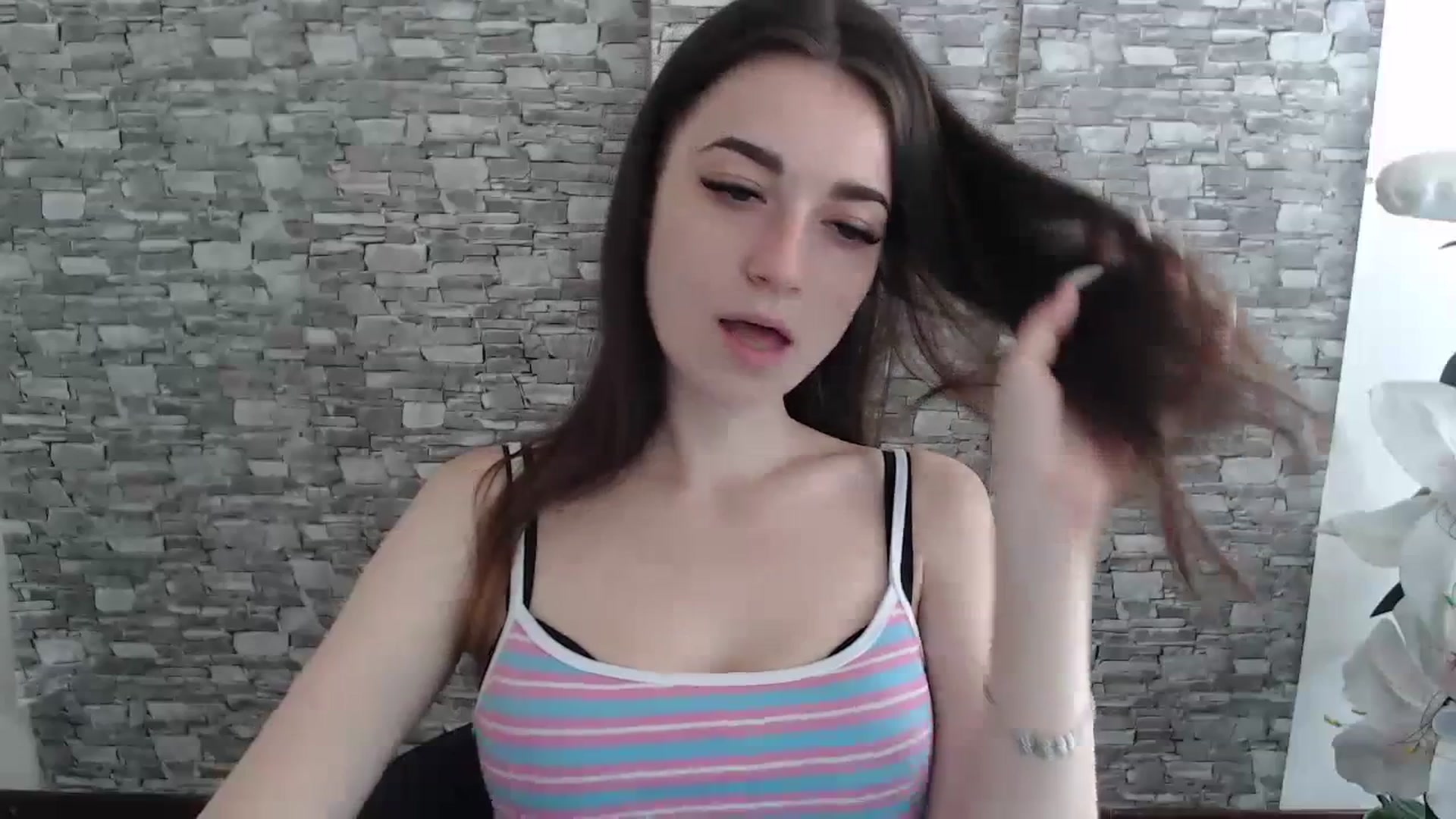 Gallery image thumbnail from Eva_Eldis's myfreecams stream on, 07/07/2023, 08:06 image 11 of 20