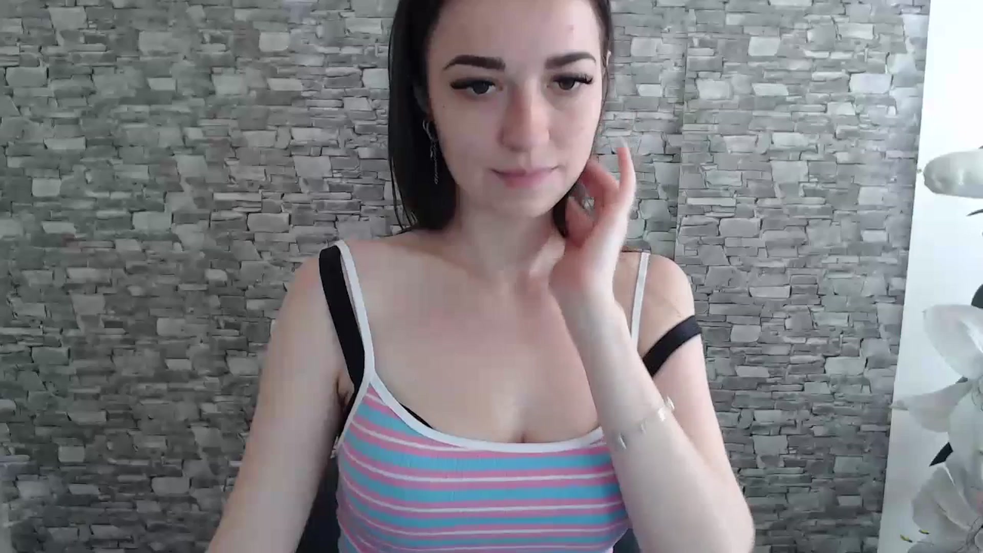 Gallery image thumbnail from Eva_Eldis's myfreecams stream on, 07/07/2023, 09:08 image 16 of 20