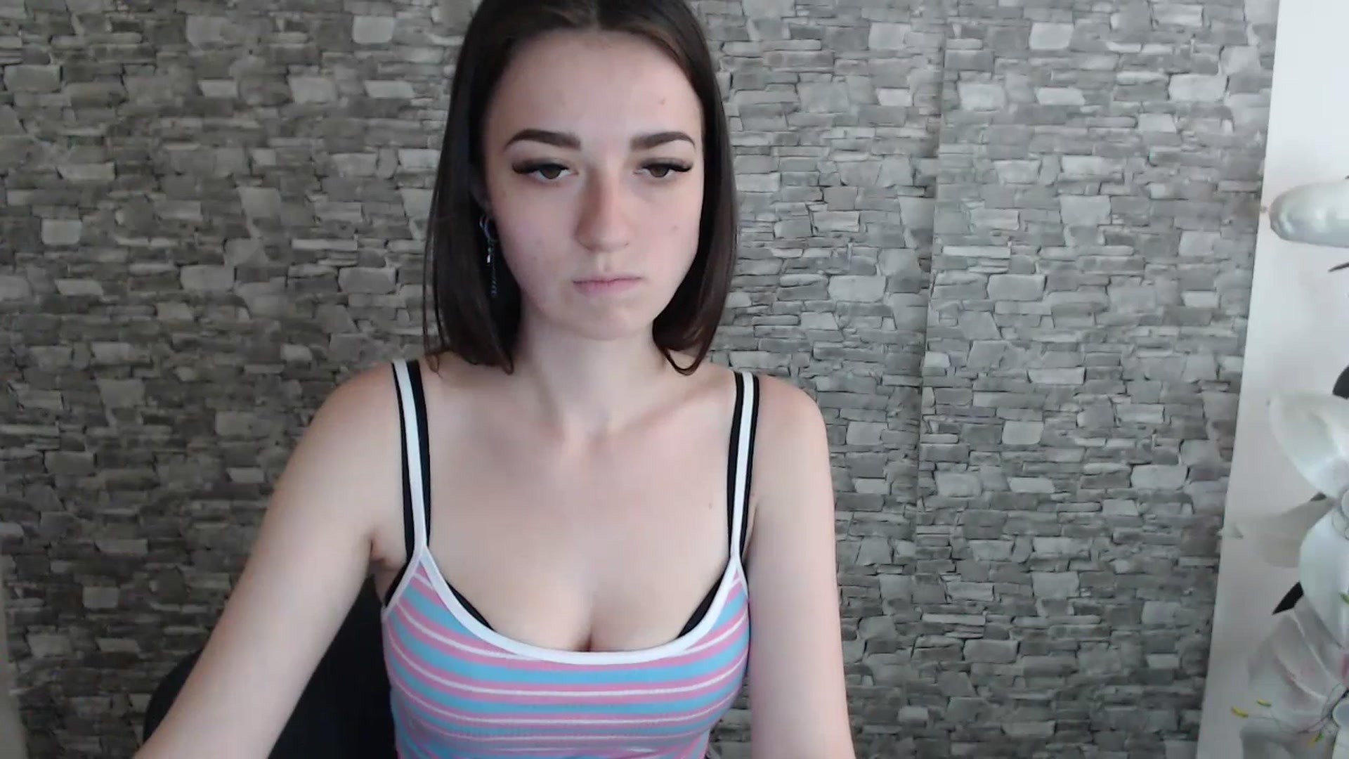 Gallery image thumbnail from Eva_Eldis's myfreecams stream on, 07/07/2023, 12:16 image 13 of 20