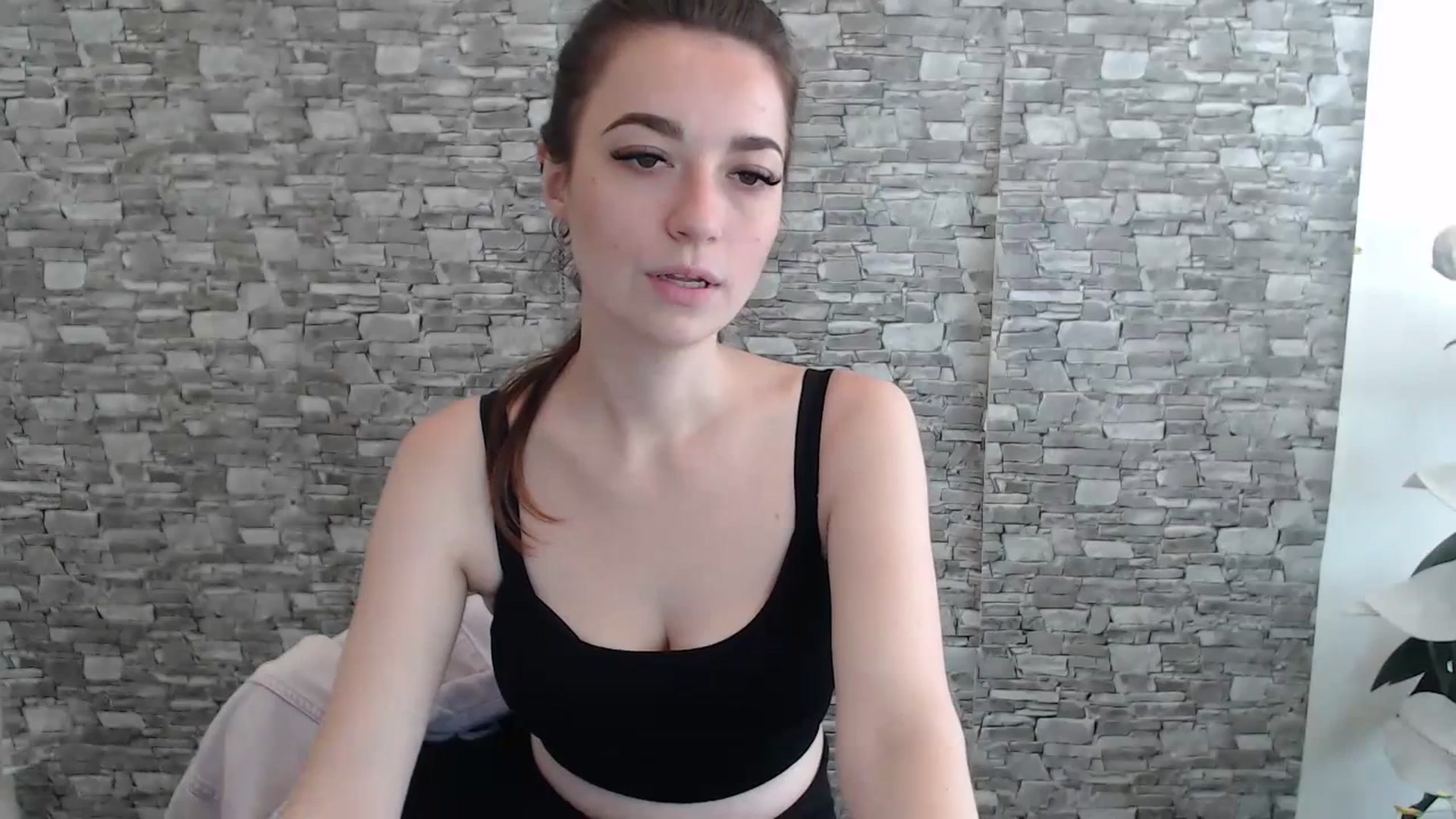 Gallery image thumbnail from Eva_Eldis's myfreecams stream on, 07/08/2023, 09:24 image 17 of 20