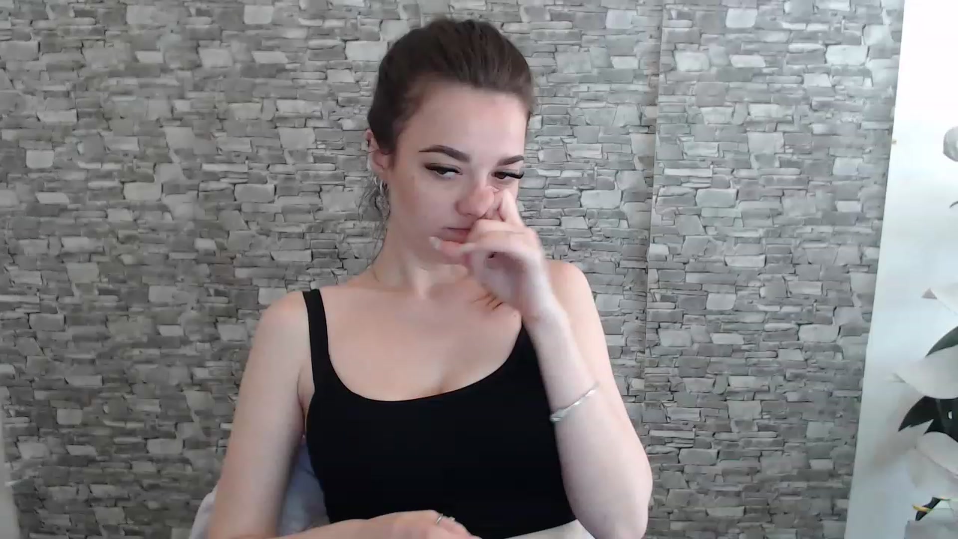 Gallery image thumbnail from Eva_Eldis's myfreecams stream on, 07/08/2023, 10:47 image 5 of 20