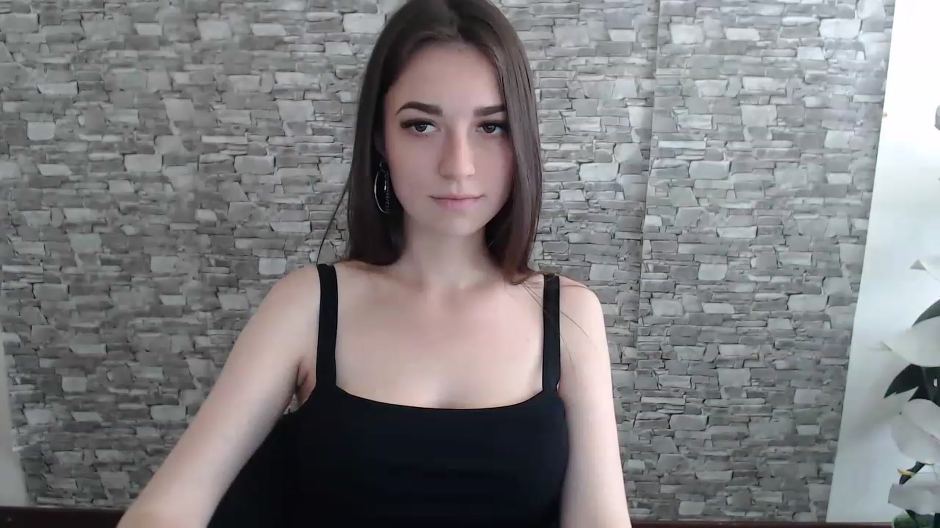 Gallery image thumbnail from Eva_Eldis's myfreecams stream on, 07/09/2023, 10:01 image 9 of 20