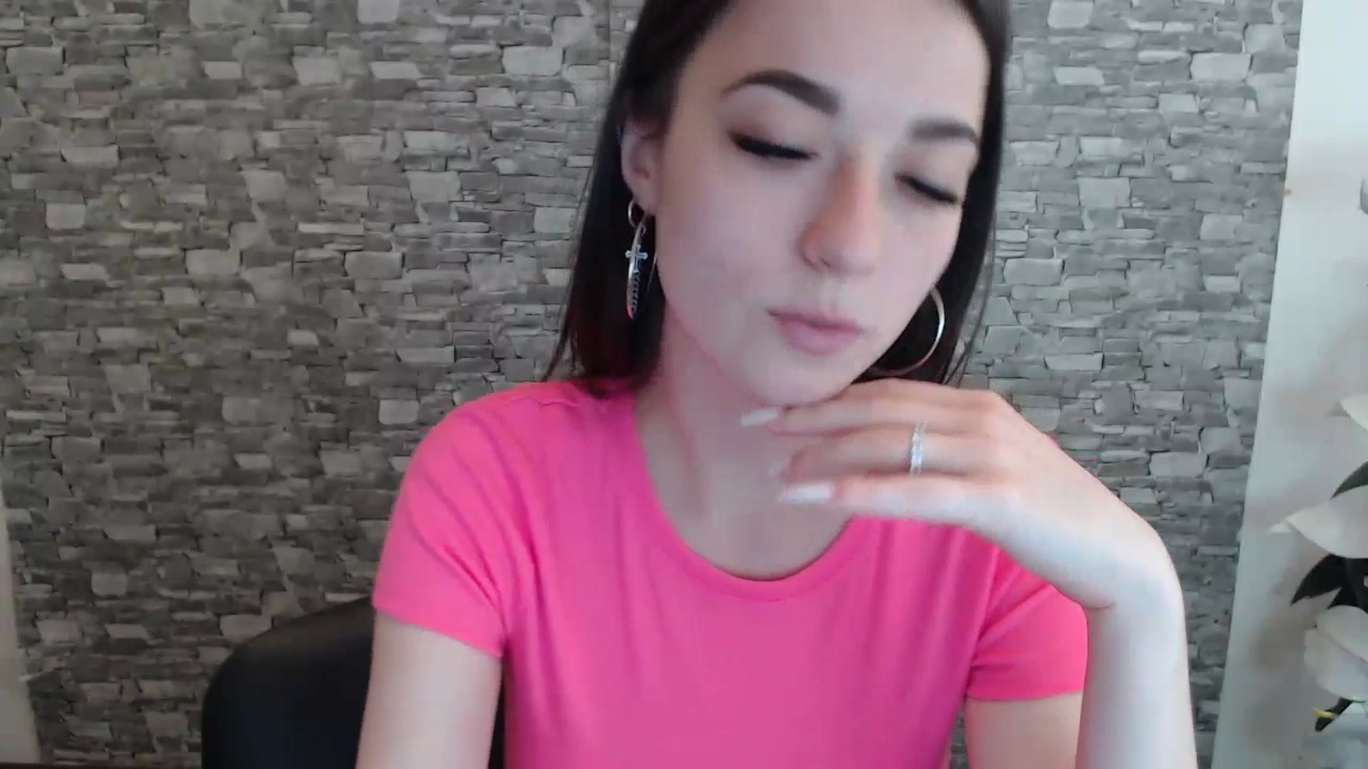 Gallery image thumbnail from Eva_Eldis's myfreecams stream on, 07/10/2023, 16:07 image 10 of 20