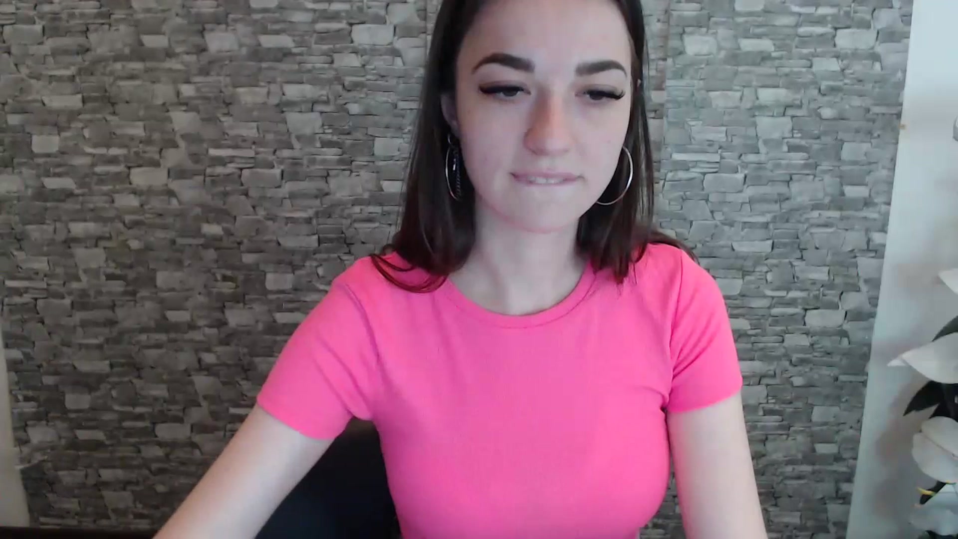 Gallery image thumbnail from Eva_Eldis's myfreecams stream on, 07/10/2023, 16:07 image 18 of 20