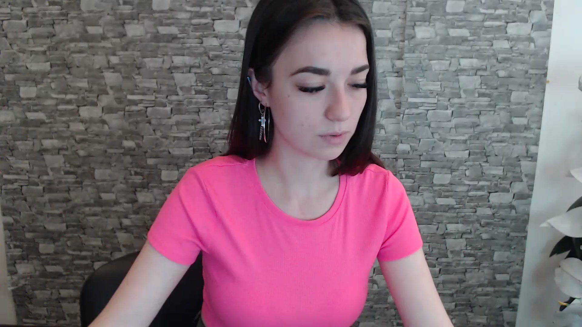 Gallery image thumbnail from Eva_Eldis's myfreecams stream on, 07/10/2023, 16:07 image 12 of 20
