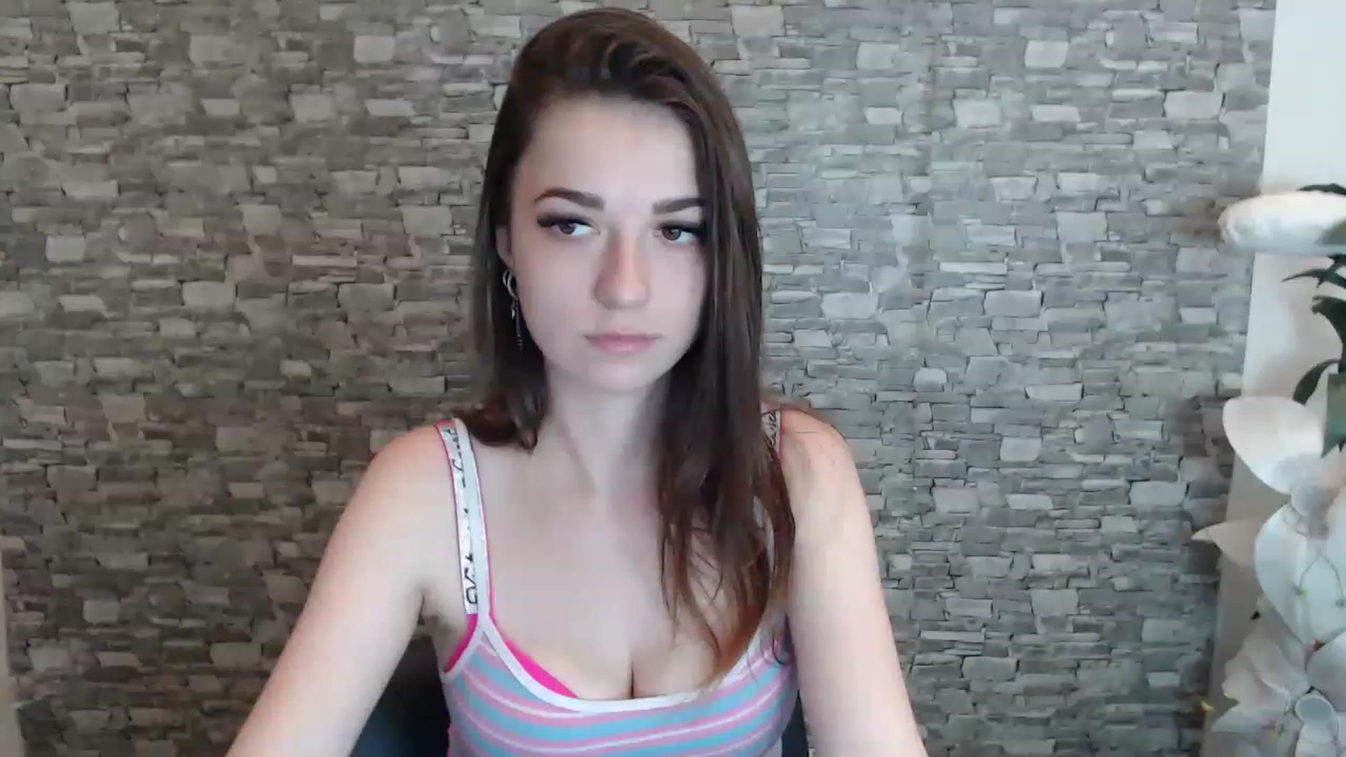 Gallery image thumbnail from Eva_Eldis's myfreecams stream on, 07/11/2023, 16:14 image 19 of 20