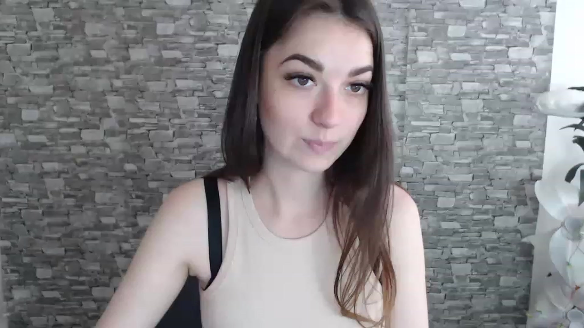 Gallery image thumbnail from Eva_Eldis's myfreecams stream on, 07/13/2023, 10:17 image 17 of 20